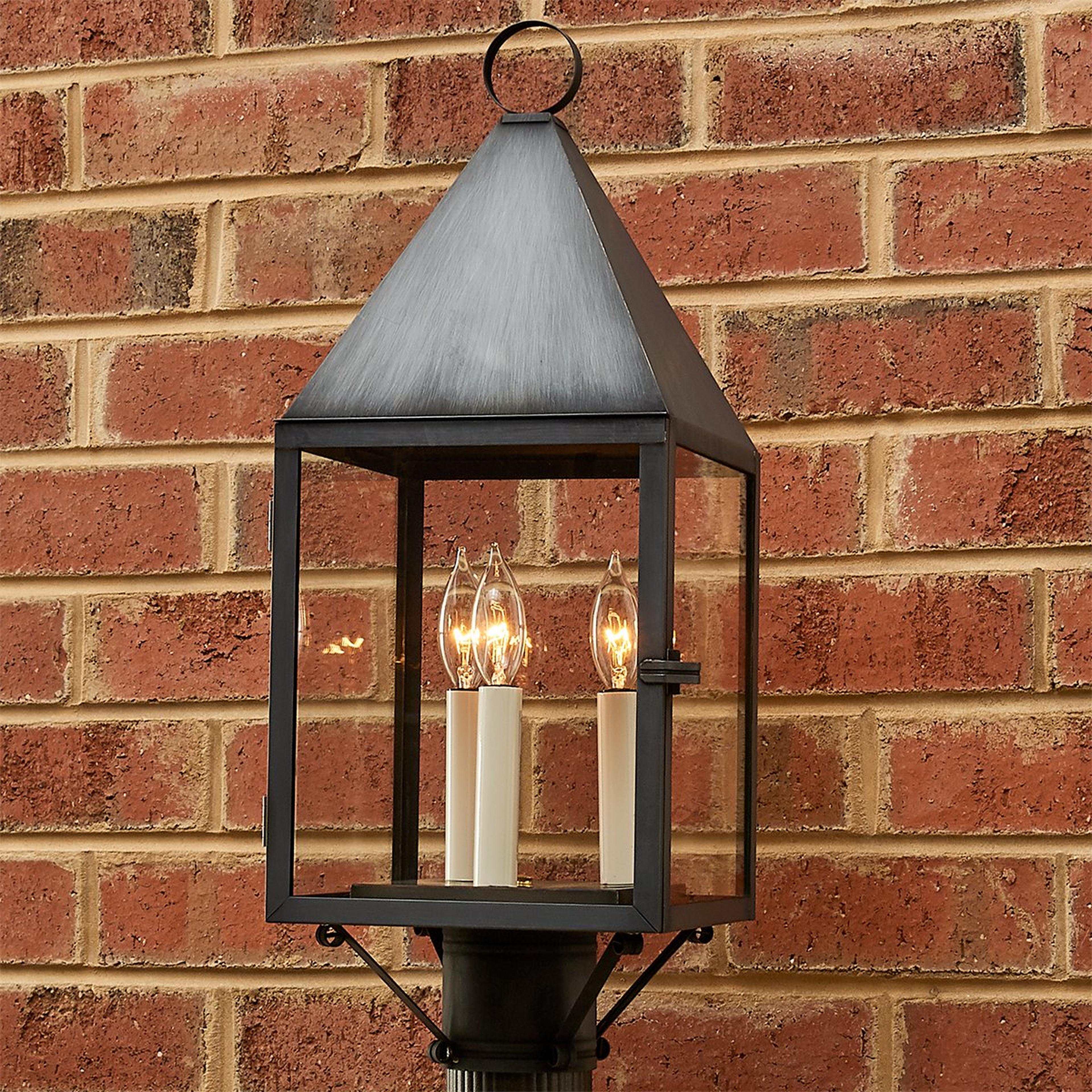 A Colonial Metalcrafts Cape Outdoor Post Light with Darkened Copper / Clear Glass color