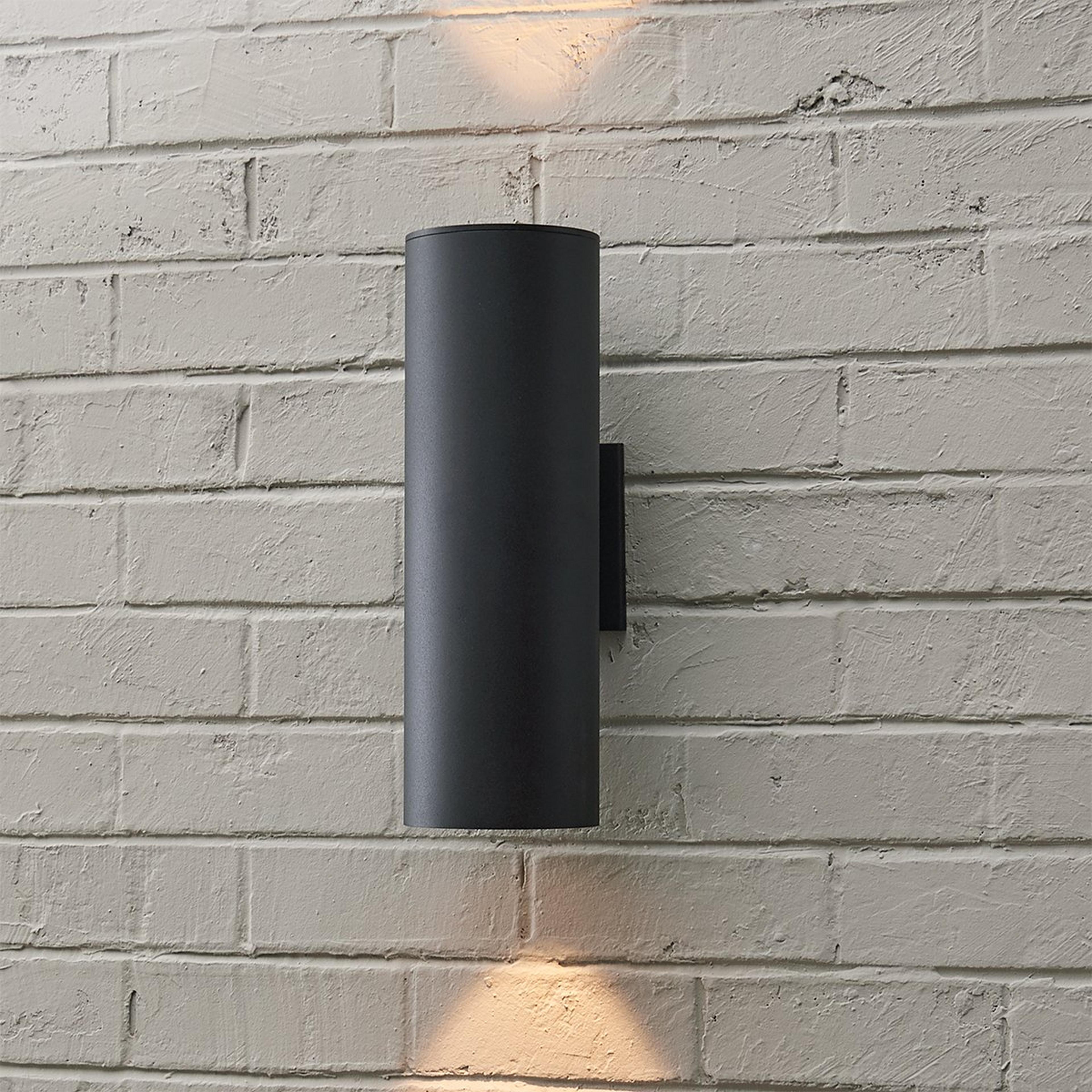 A Beckham Outdoor Sconce - Medium with Black color