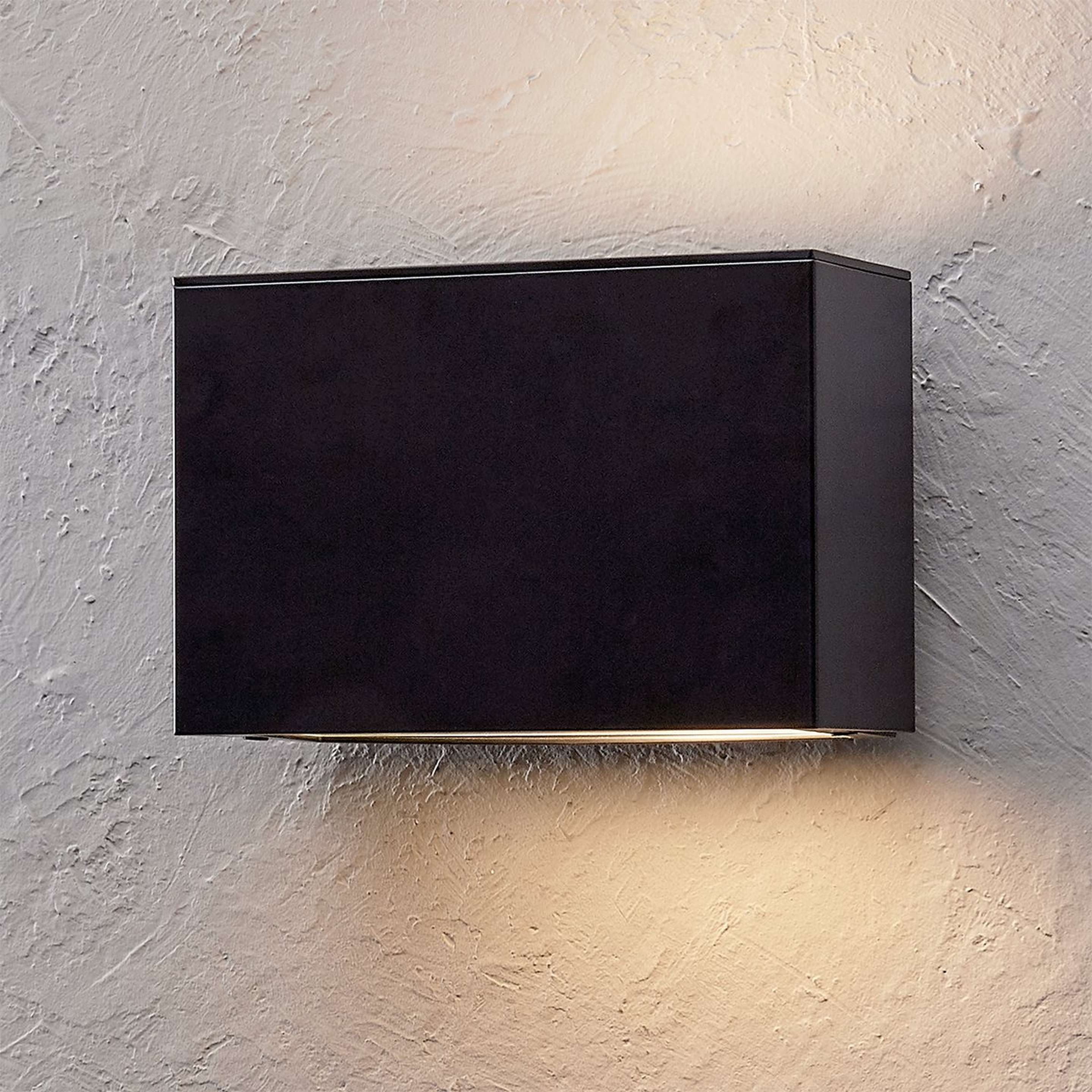 A Rectangle Modern Outdoor Sconce with Black color