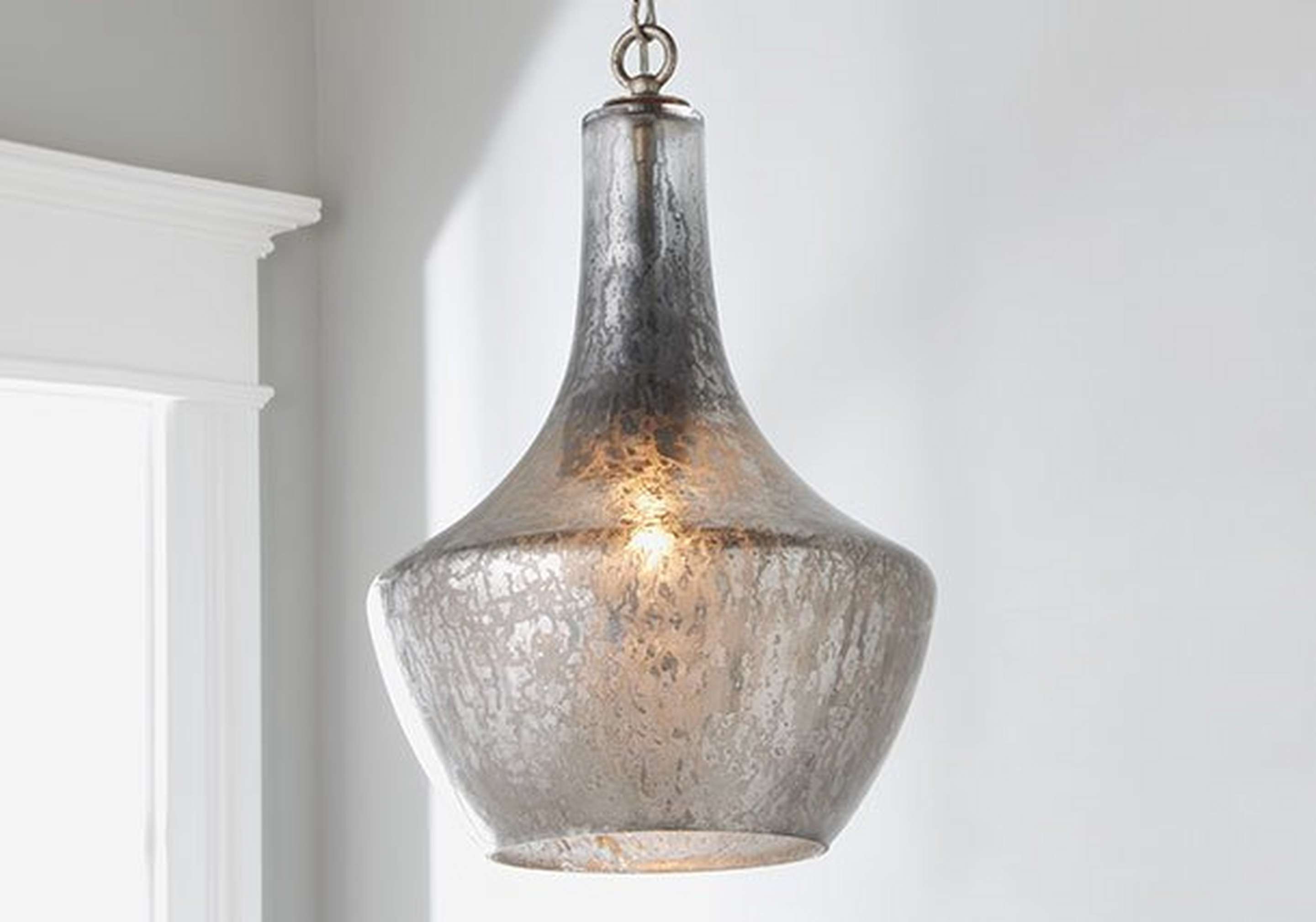 Pendants & Lanterns