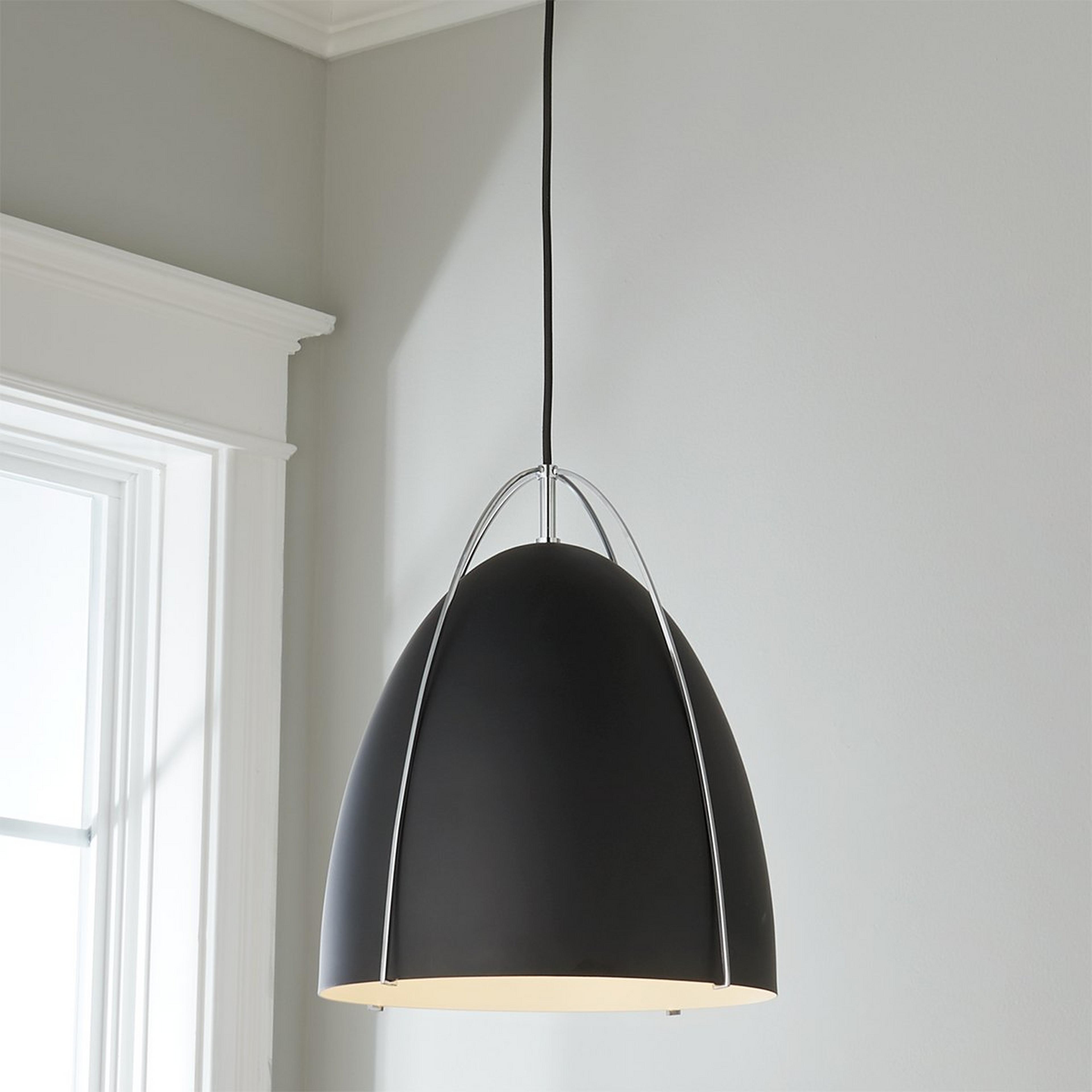 A Bentlee Pendant - Medium with Chrome / Black color