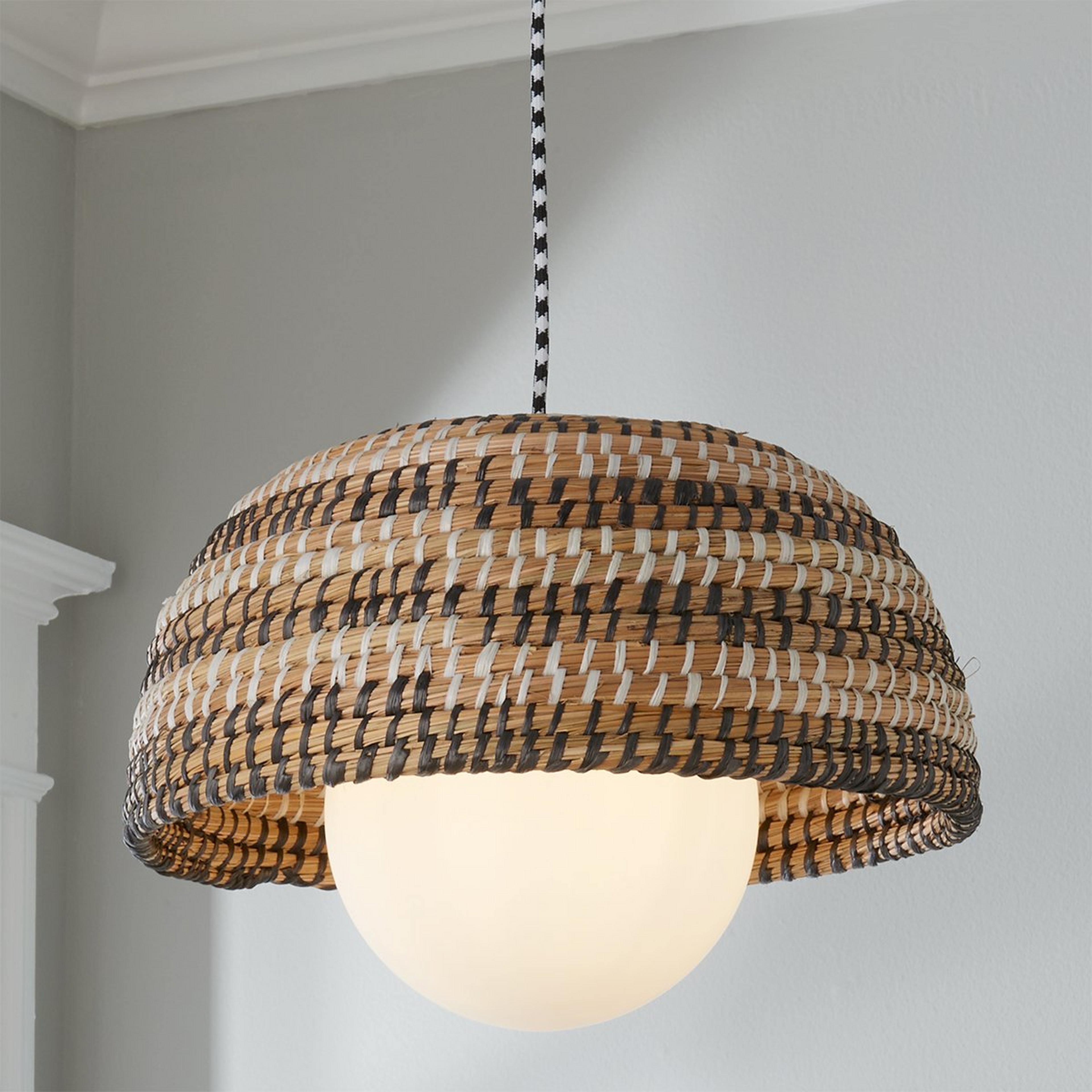 A Champignon Pendant with Brass / Natural / White  color