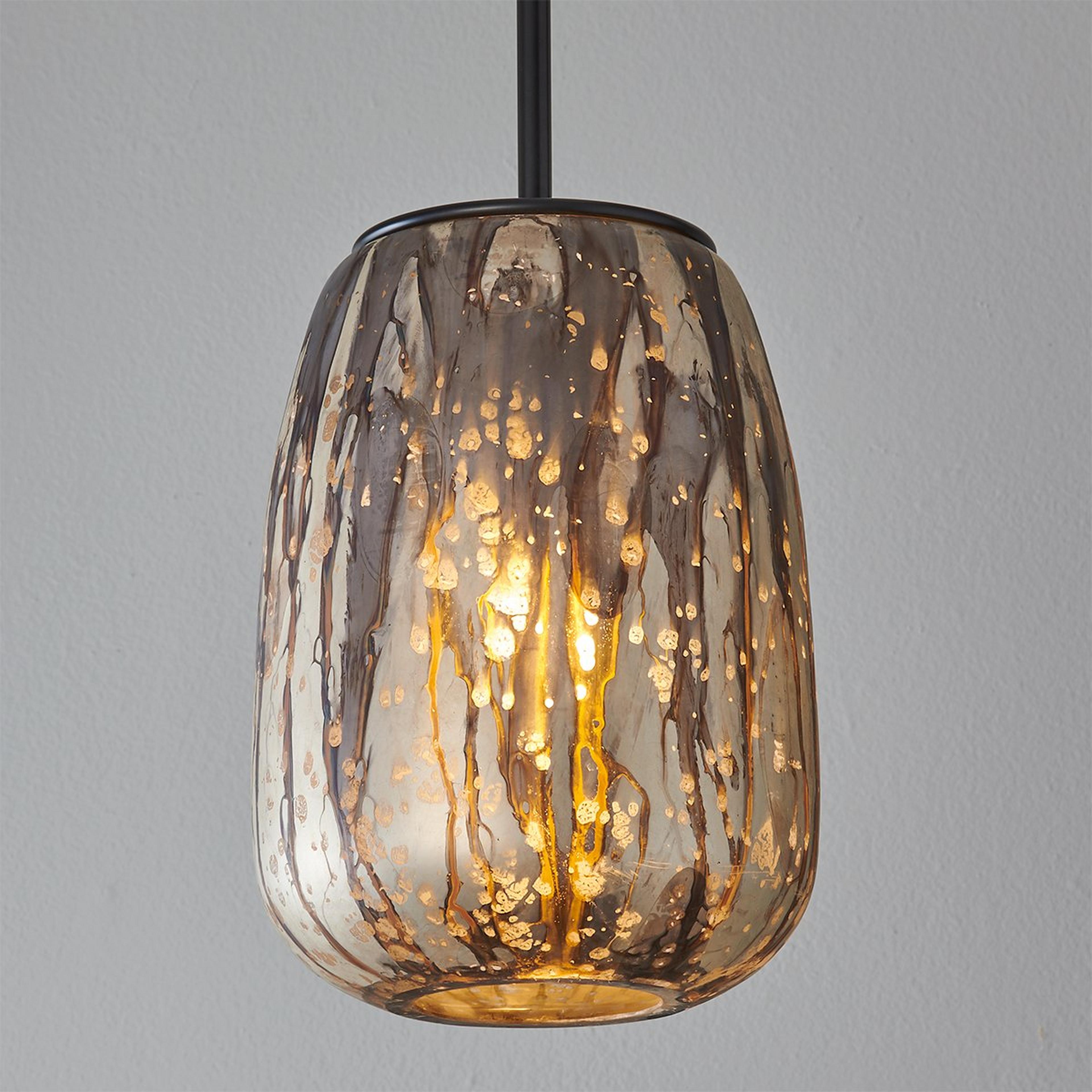A Dorsoduro Drip Pendant with Black / Antique Nickel color