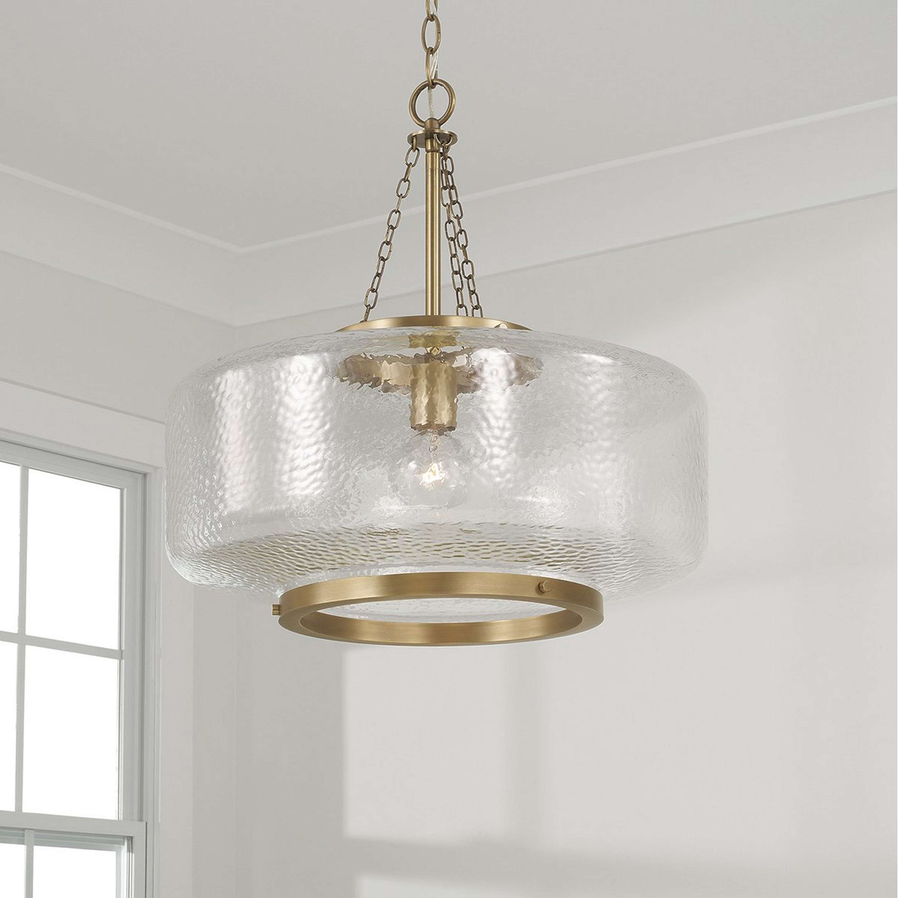 A Ylaire Pendant - Drum with Brass / Clear Water Glass color