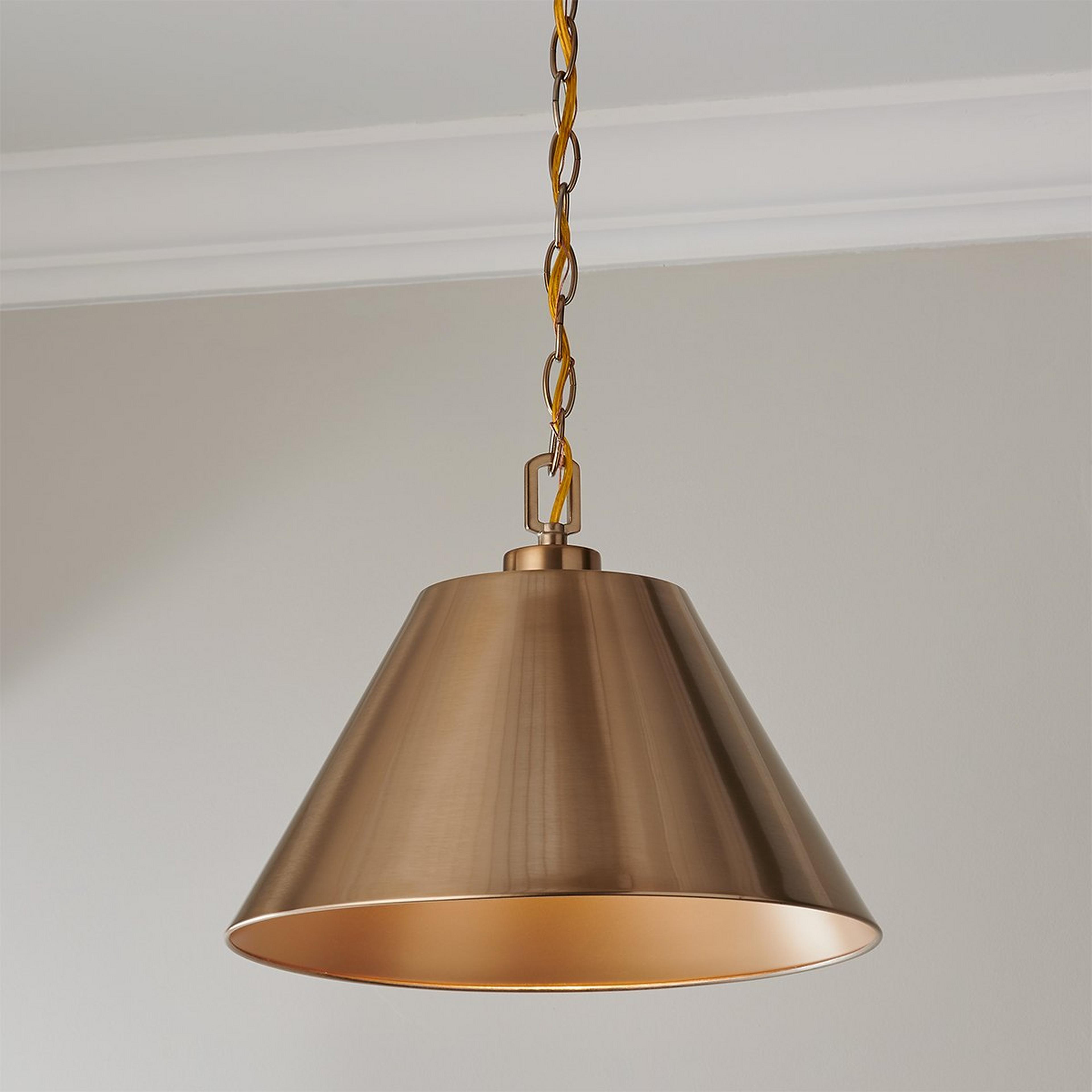A Chris Loves Julia Edie Pendant with Brass / Brass color