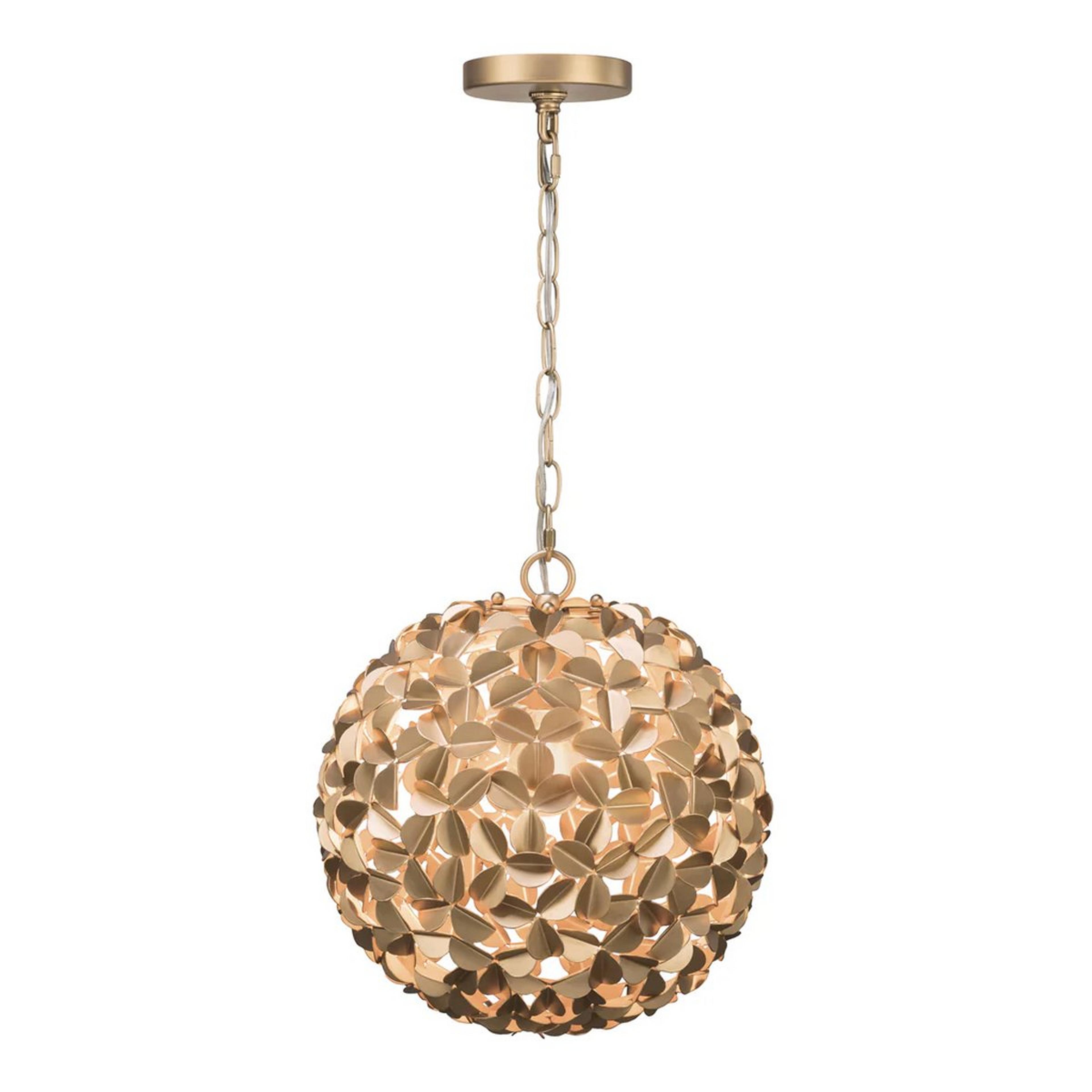 A Trifolia Pendant with Gold color
