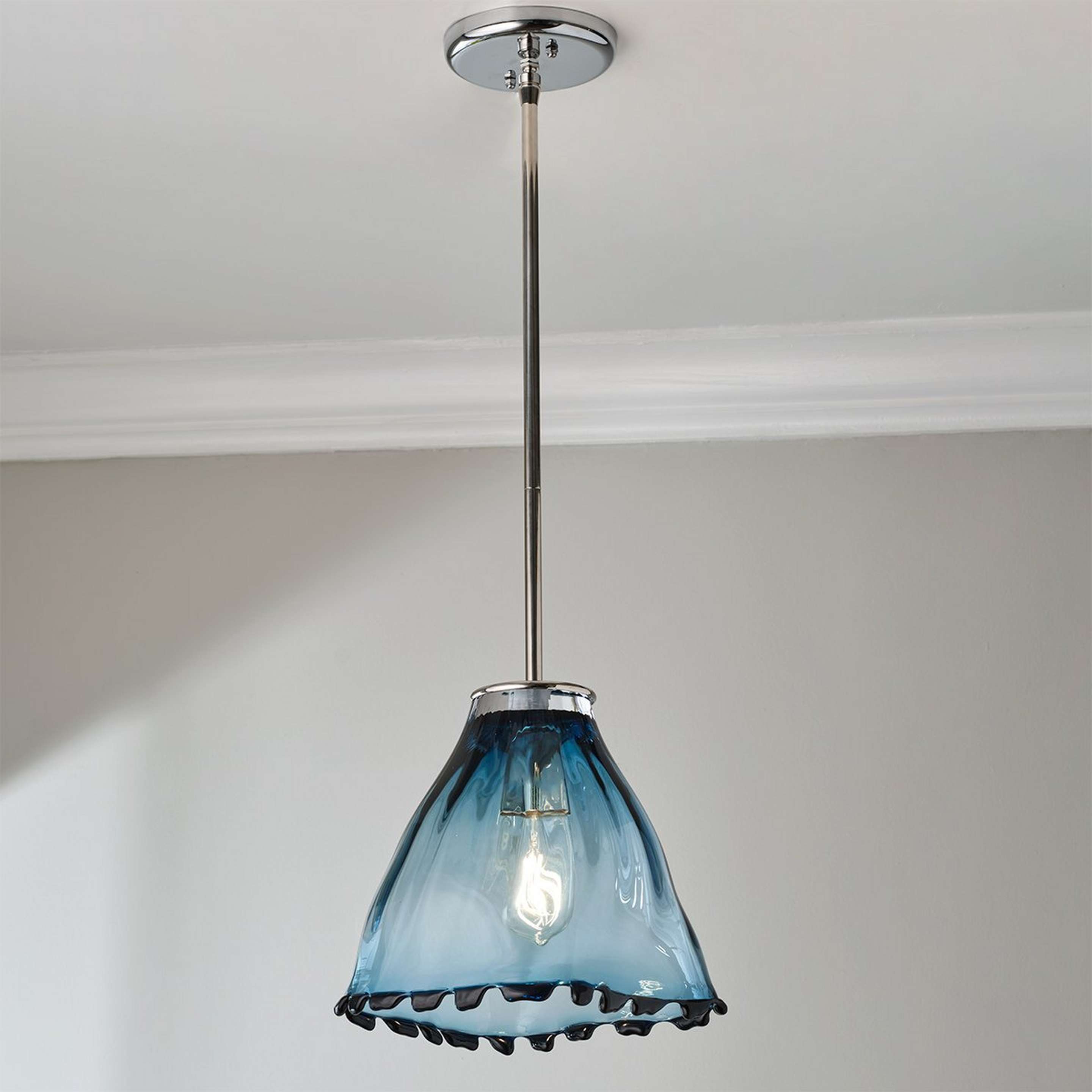 A Aveline Pendant with Polished Nickel / Blue color