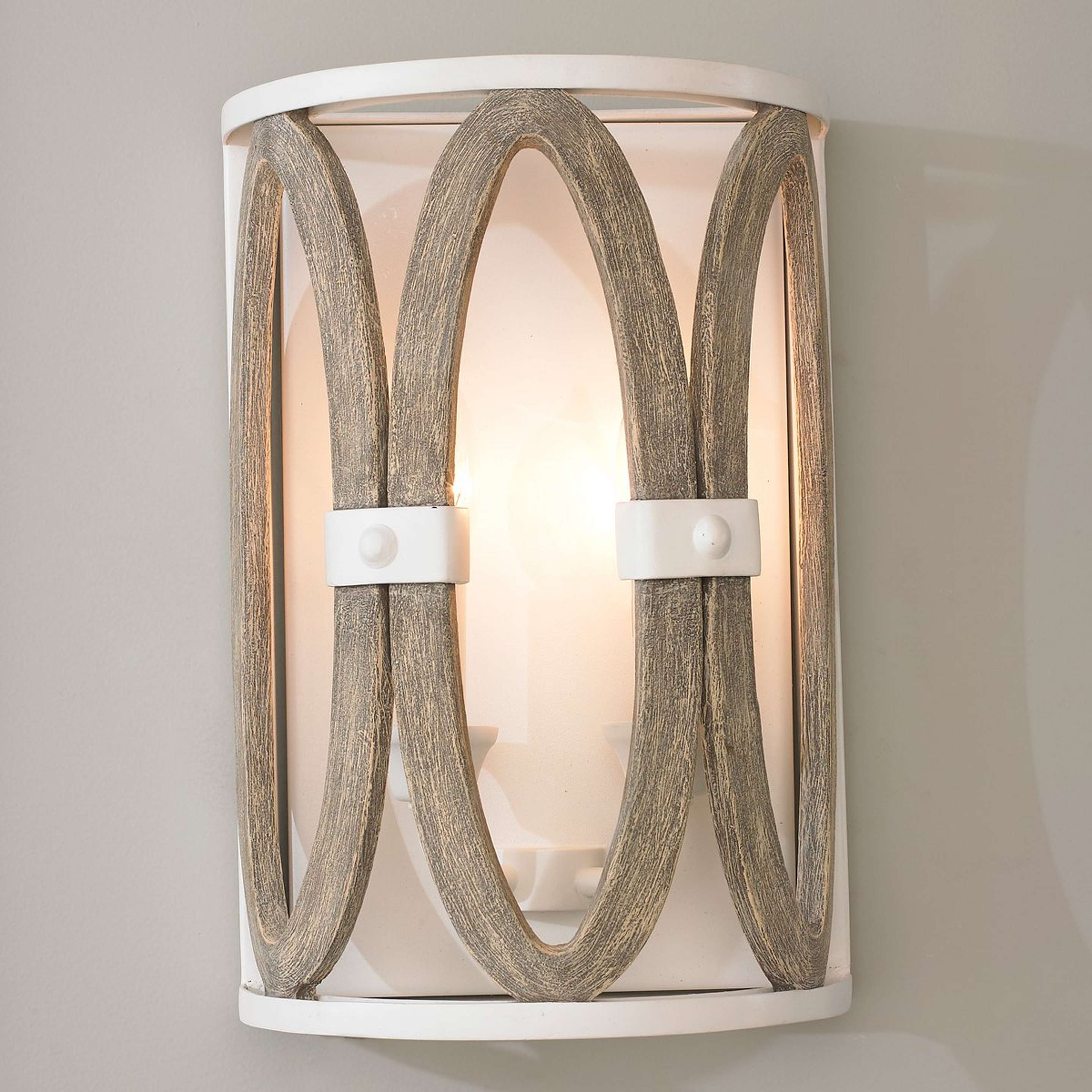 A Driftwood Entwined Ovals Sconce with Classic White / Faux Driftwood color