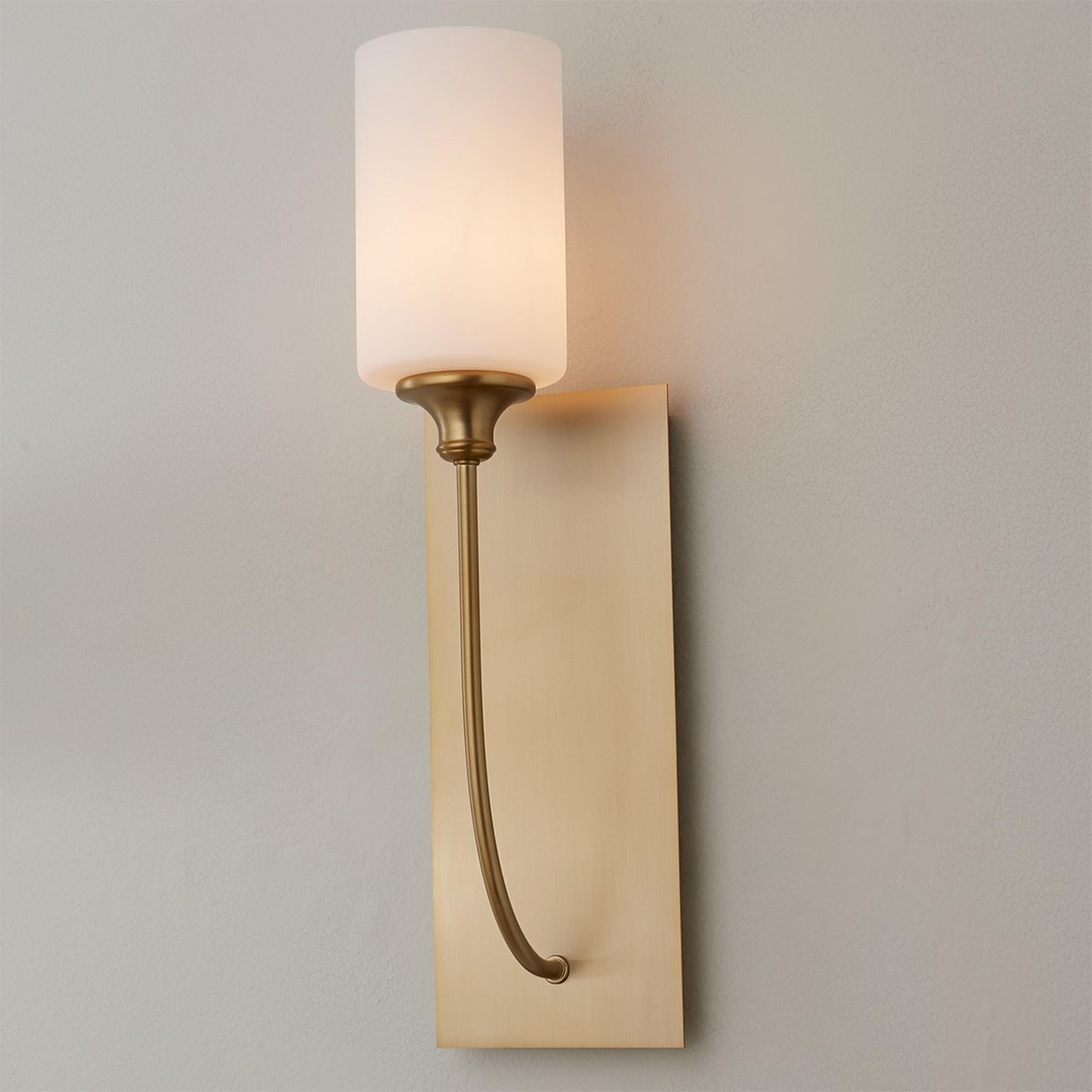 Tracie Curved Sconce