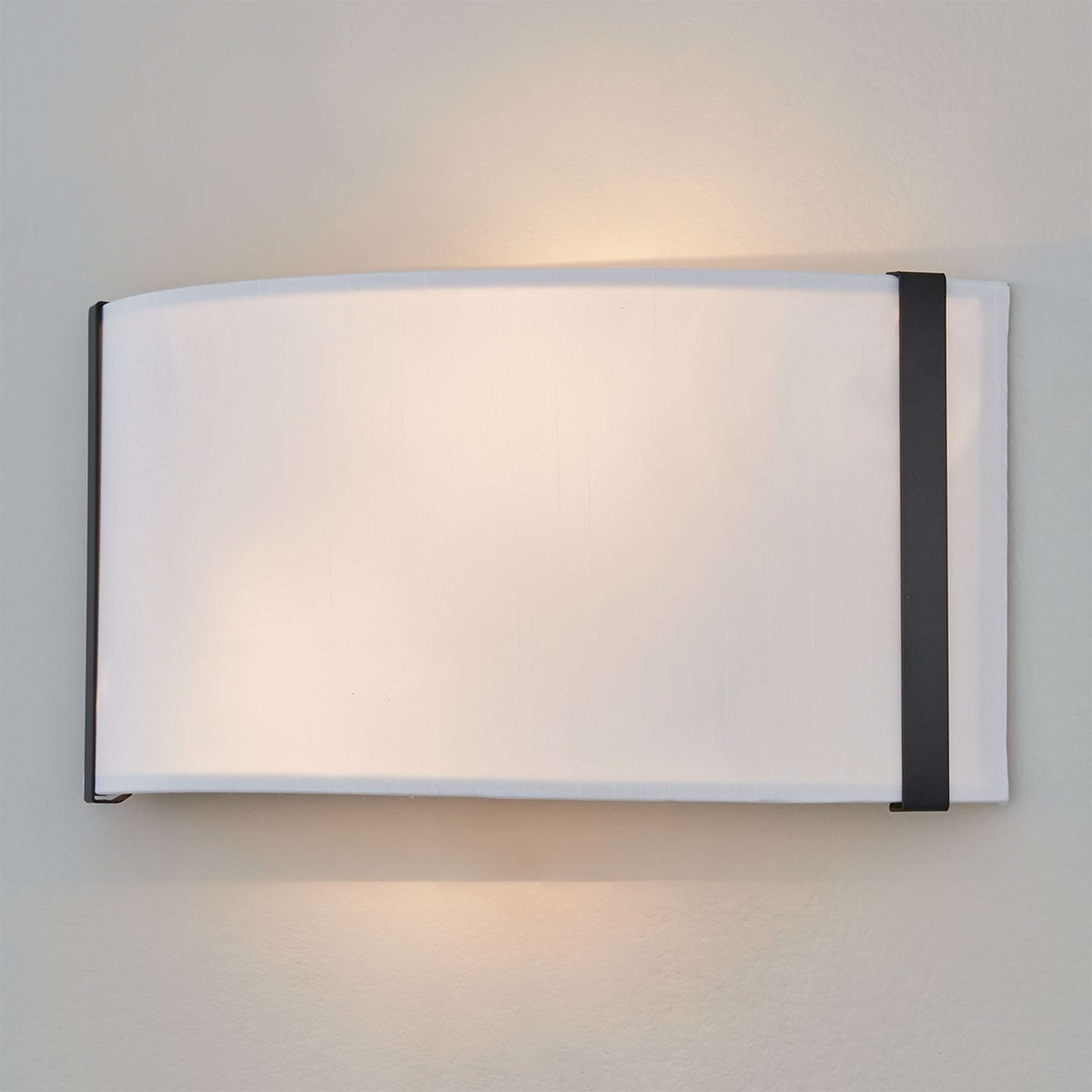 A Intergalactic Ring Sconce with Black / White color