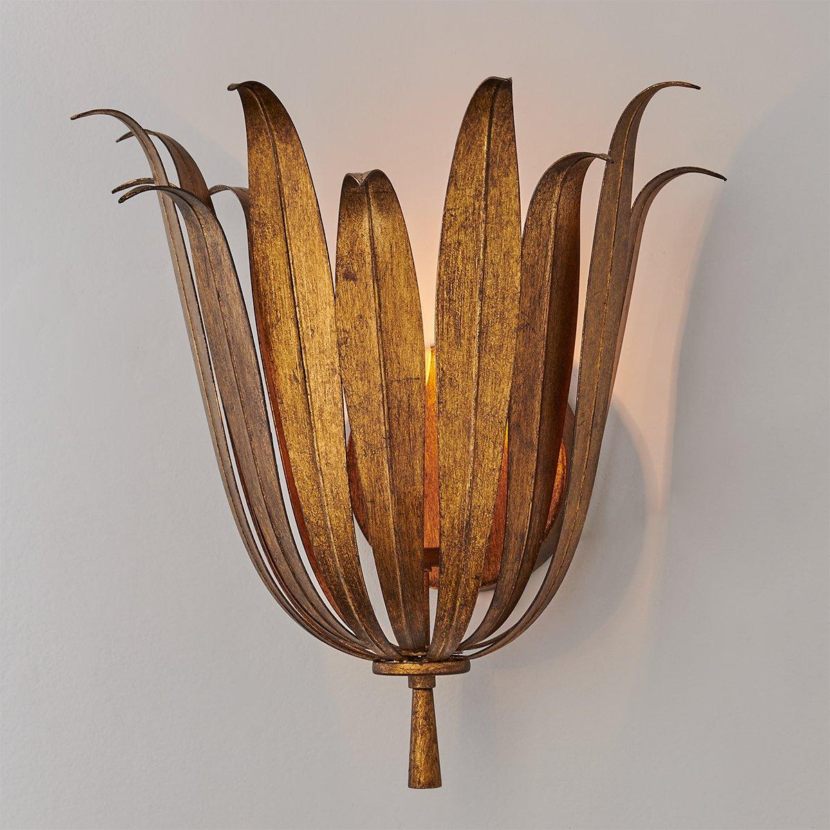 Vicenzio Leaf Sconce