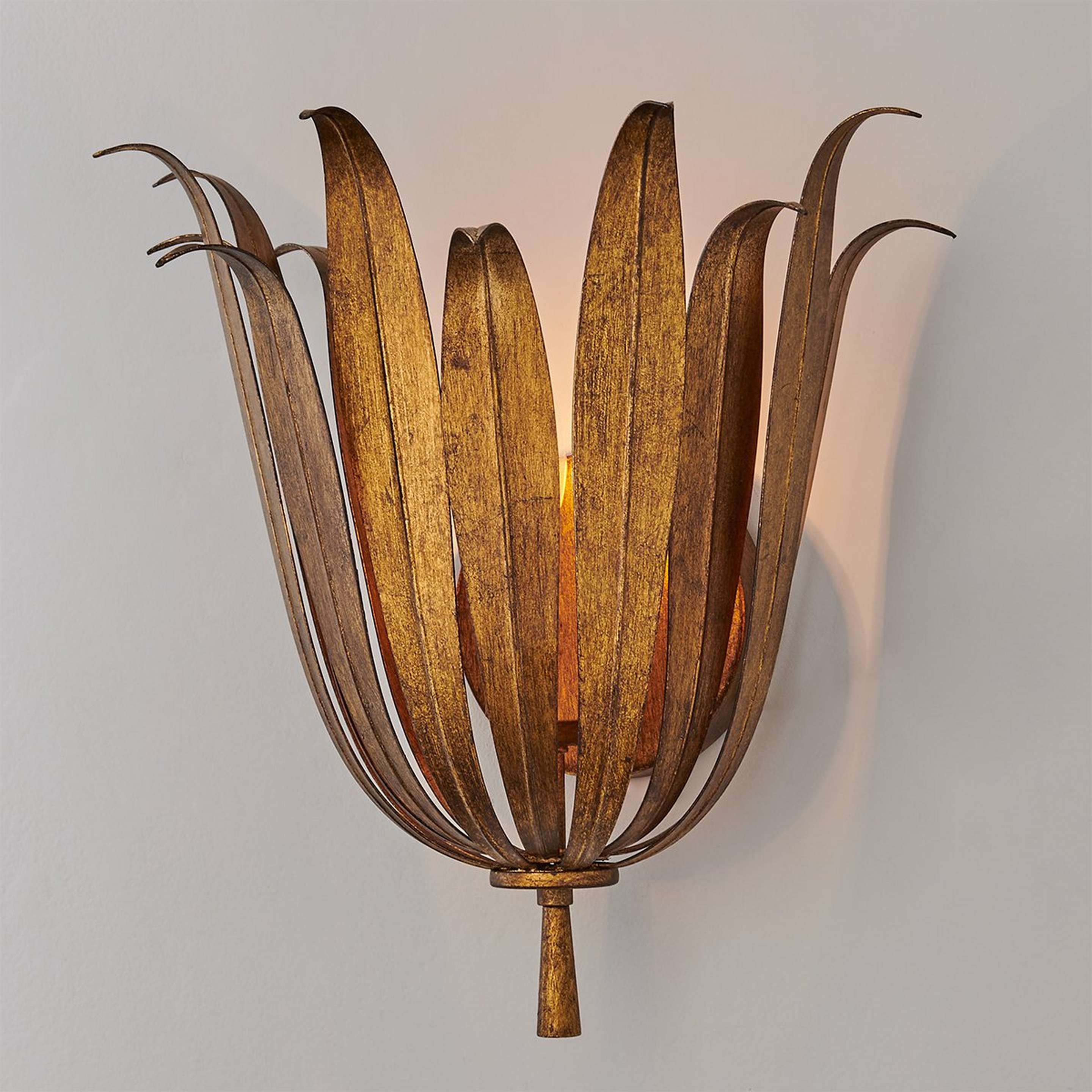 A Vicenzio Leaf Sconce with Antique Gold color