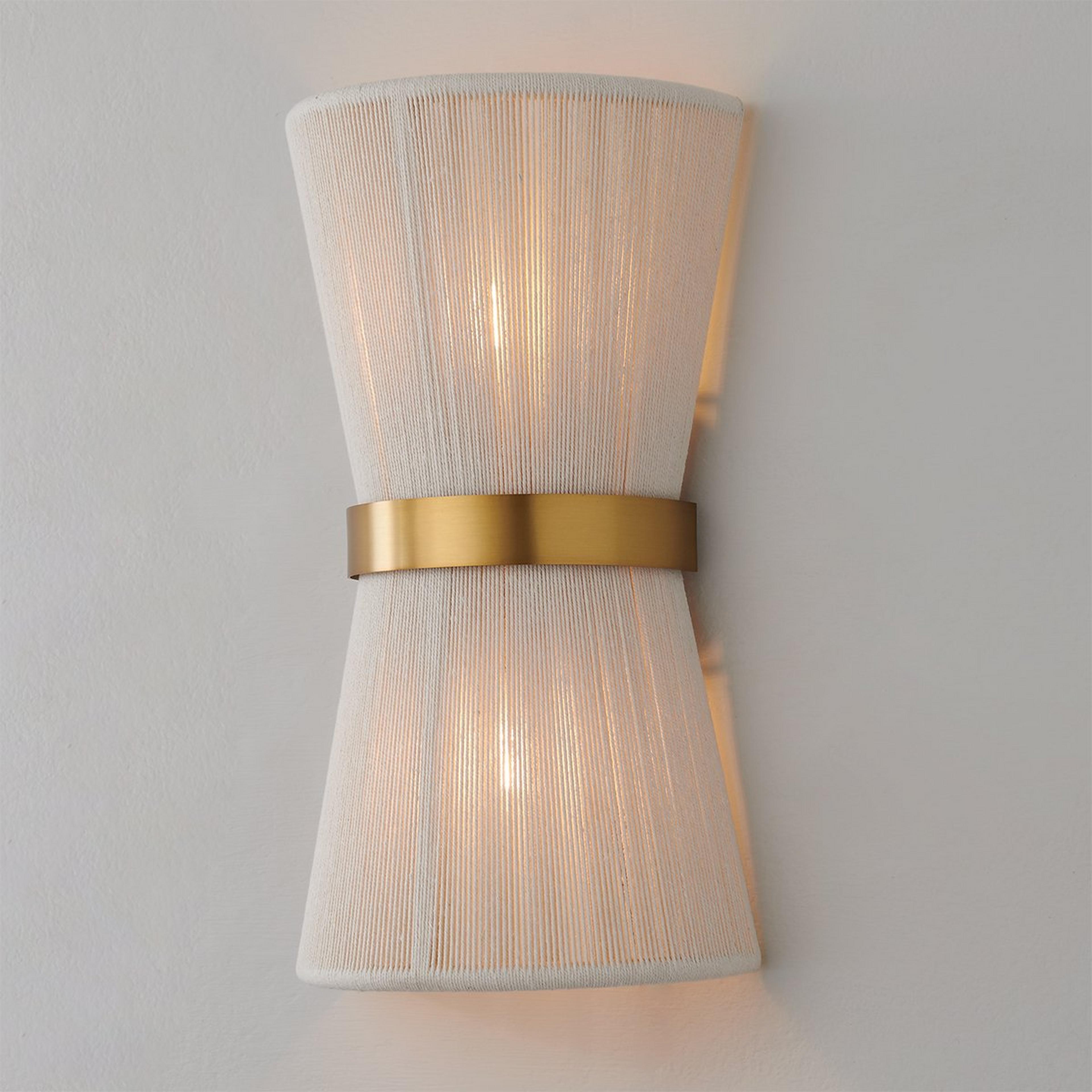 Halia Sconce