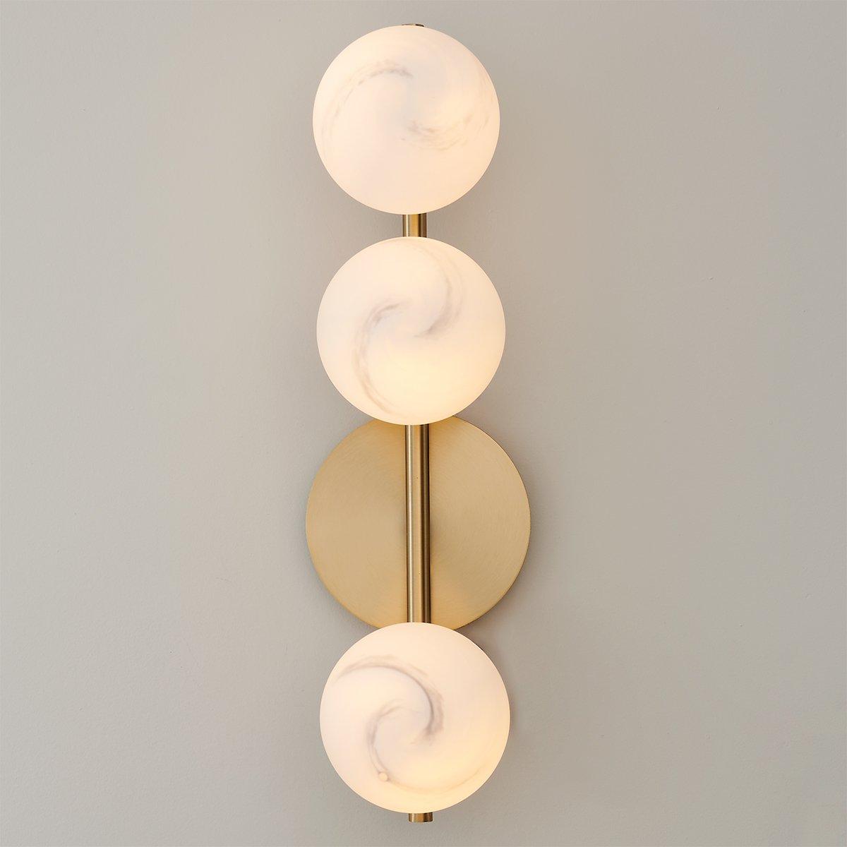 ANTIFONI リーディングランプ Inagua LED Sconce - 3 Light | Shades of Light