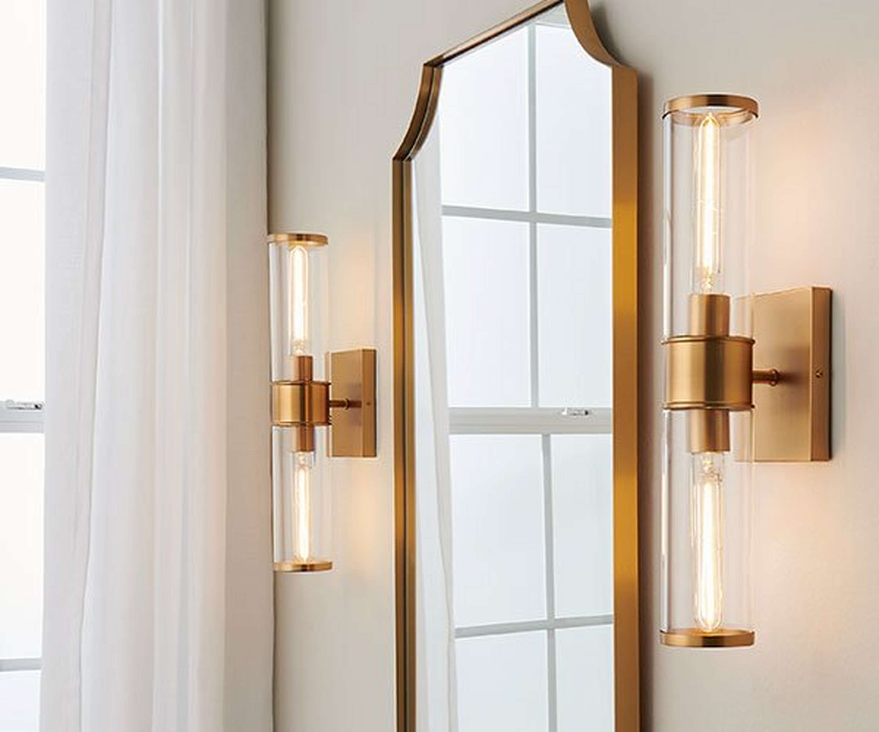 Simple Glass Cylinder Sconce
