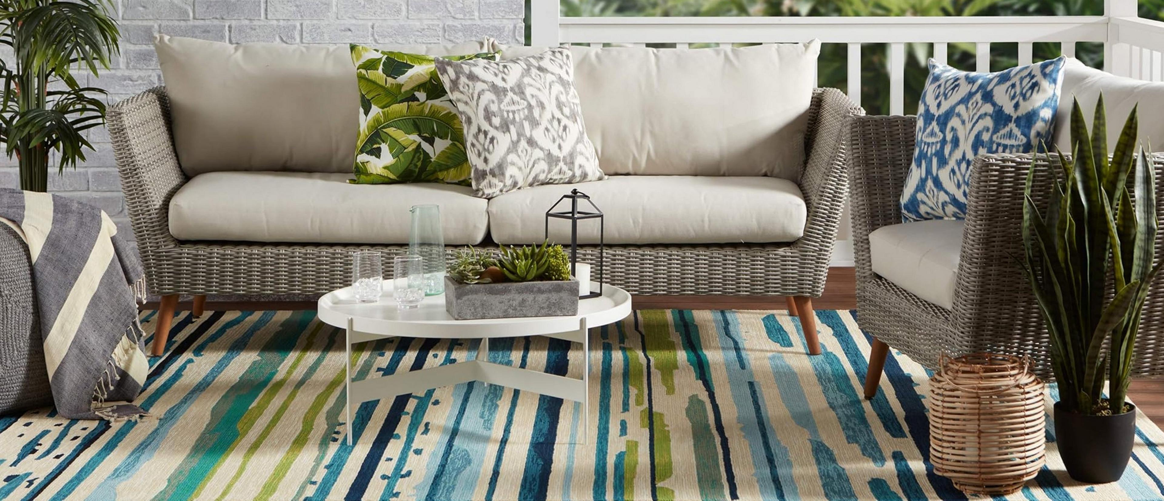 Teal and Lime Ollie Hand-Tufted Indoor or Outdoor Rug