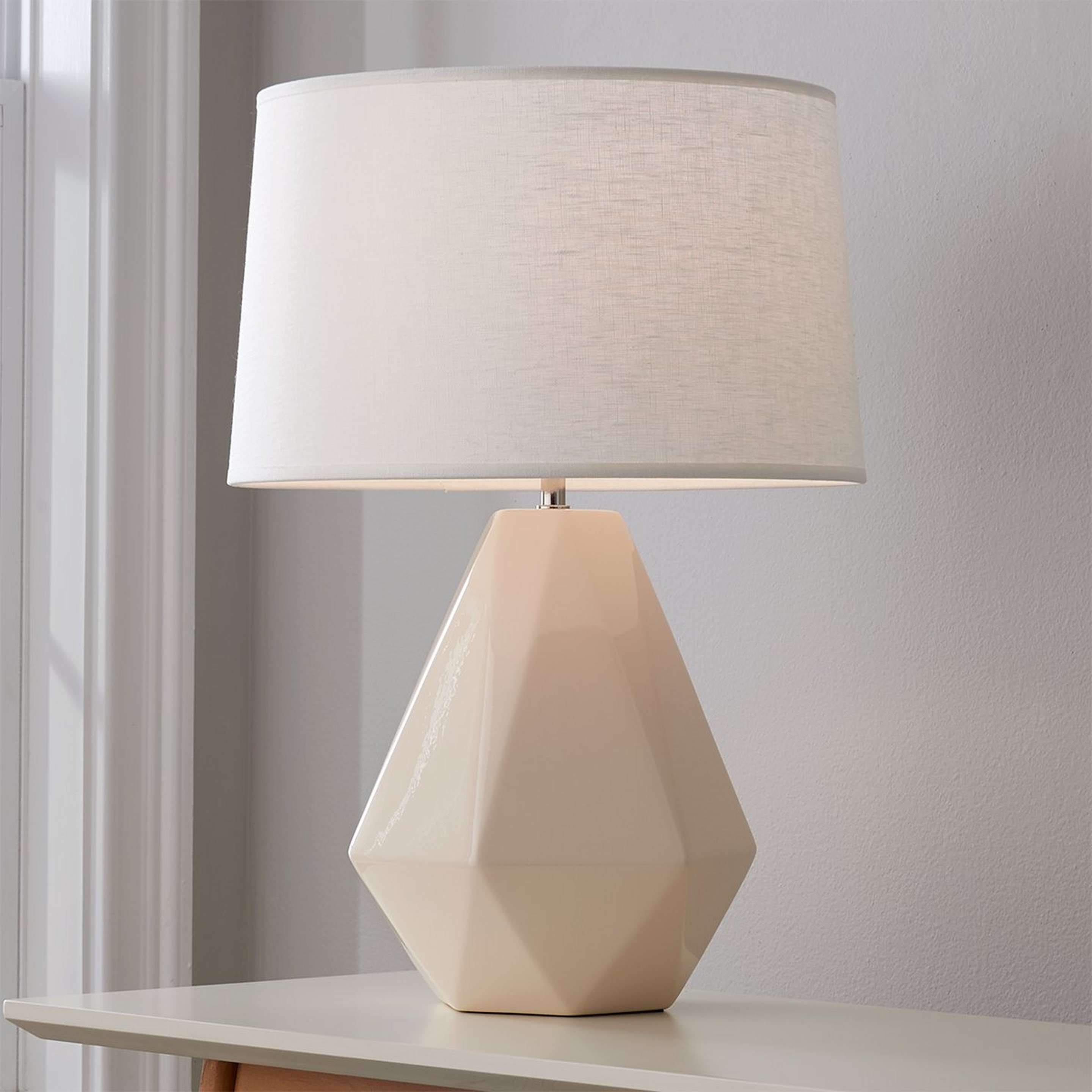 A Sizzling Colors Geometric Ceramic Table Lamp with Bone color