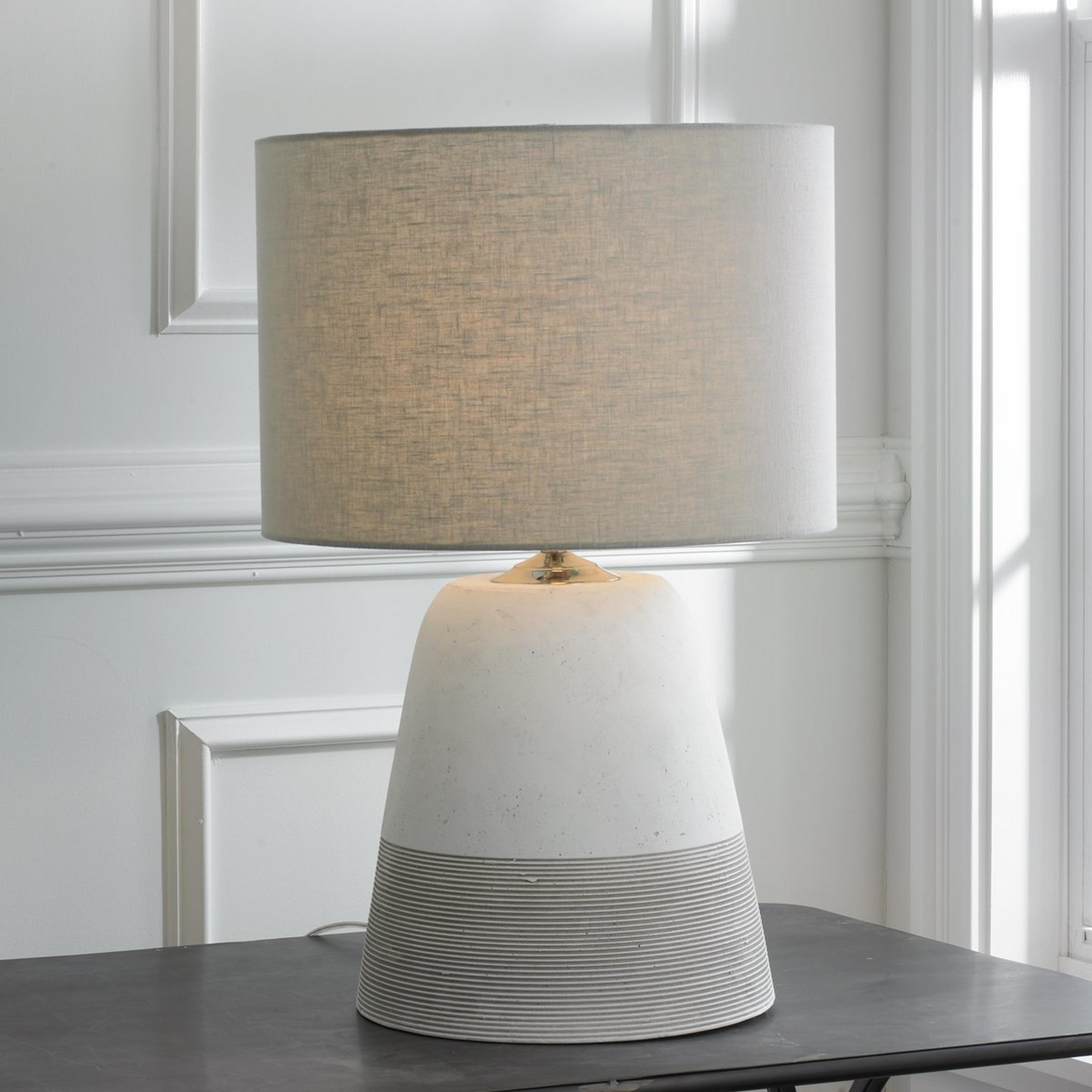 Grooved Concrete Table Lamp