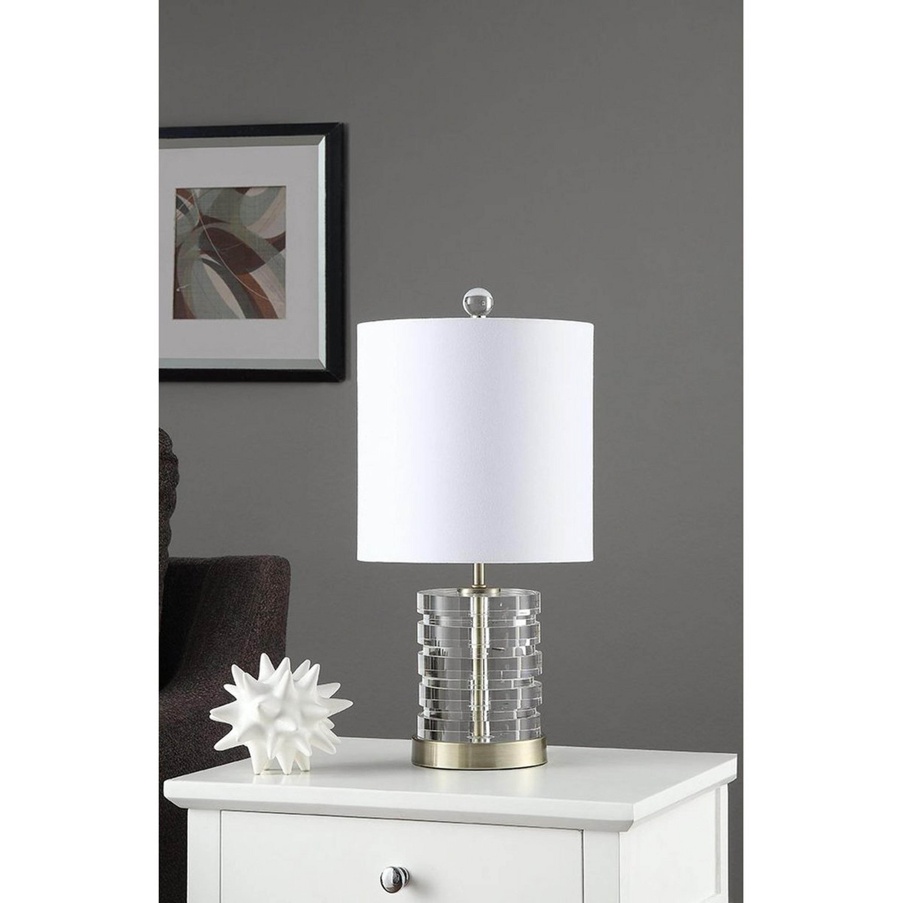 A Bexley Table Lamp with Clear Crystal / Brass color