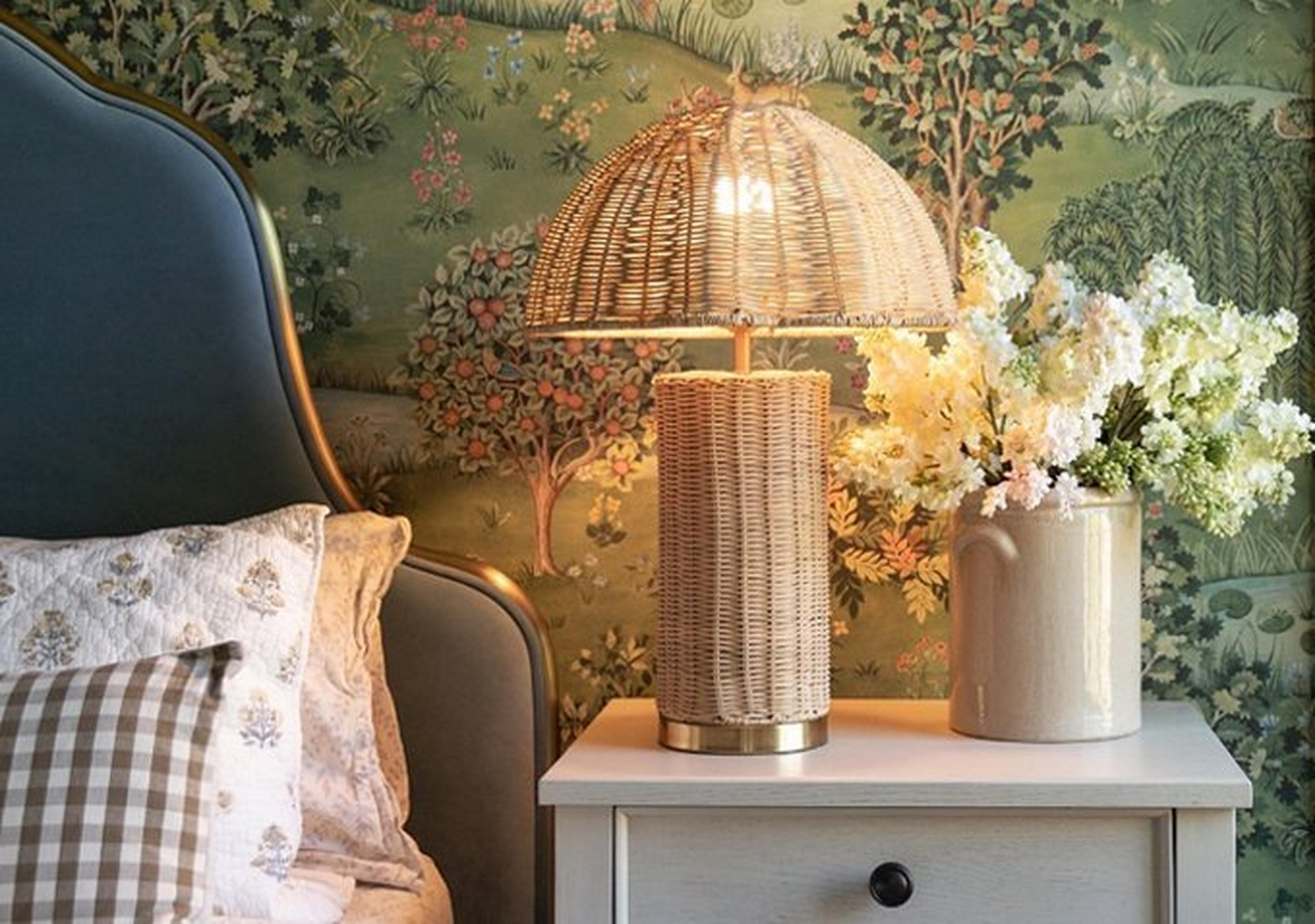 Chris Loves Julia Greta Table Lamp