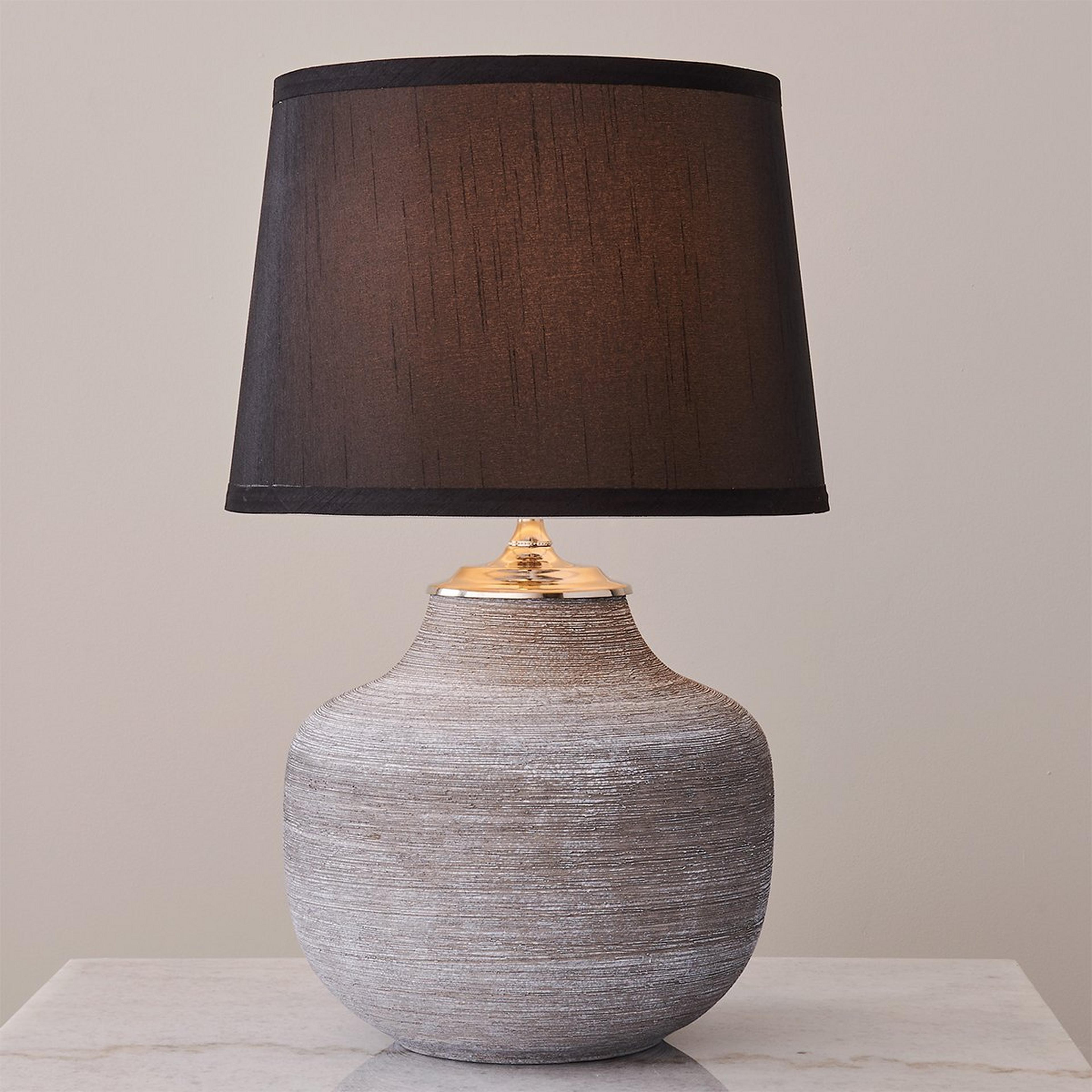 A Trompa Table Lamp with Gray / Black color