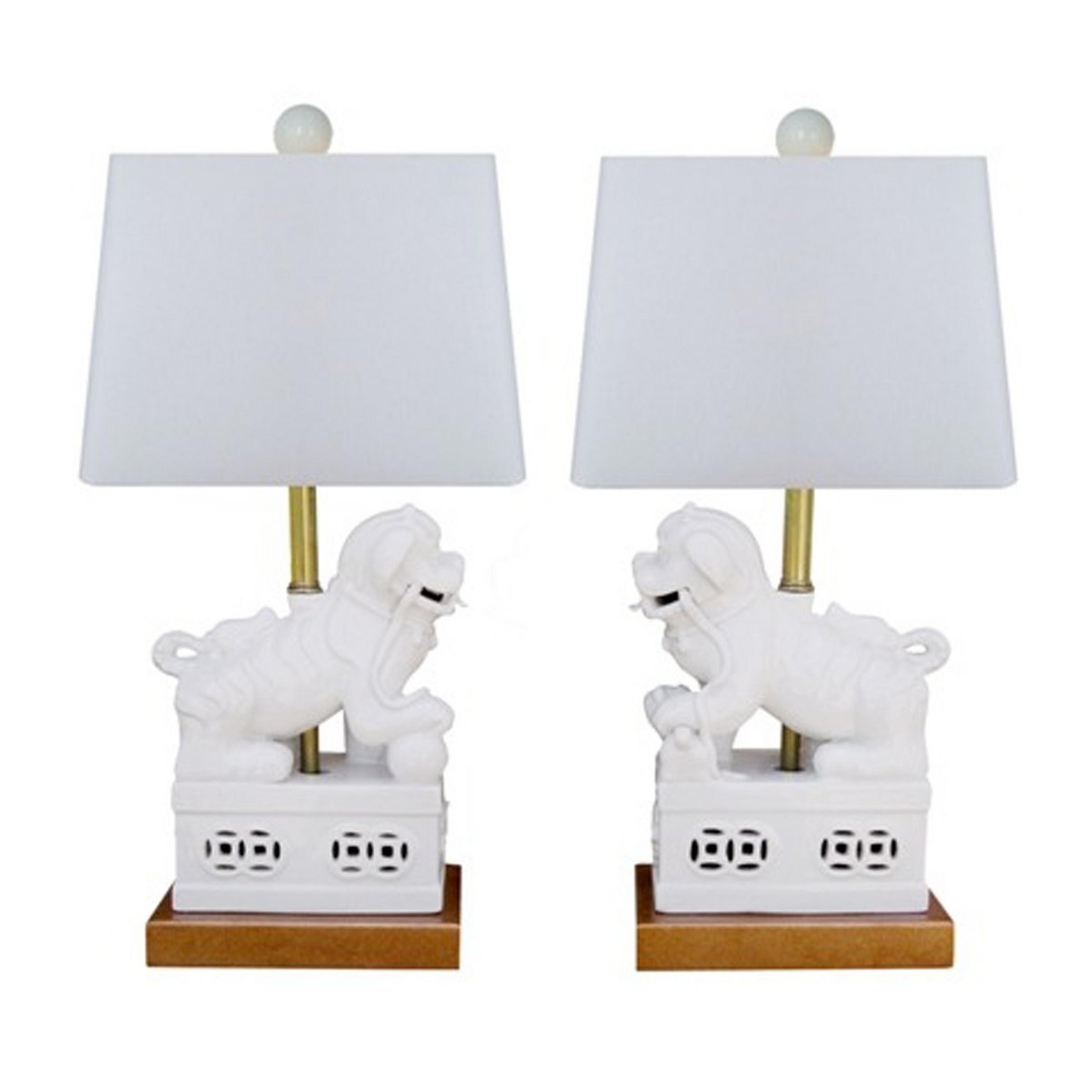 A Foo Dog Lamps - Pair with Cream / Gold Leaf color