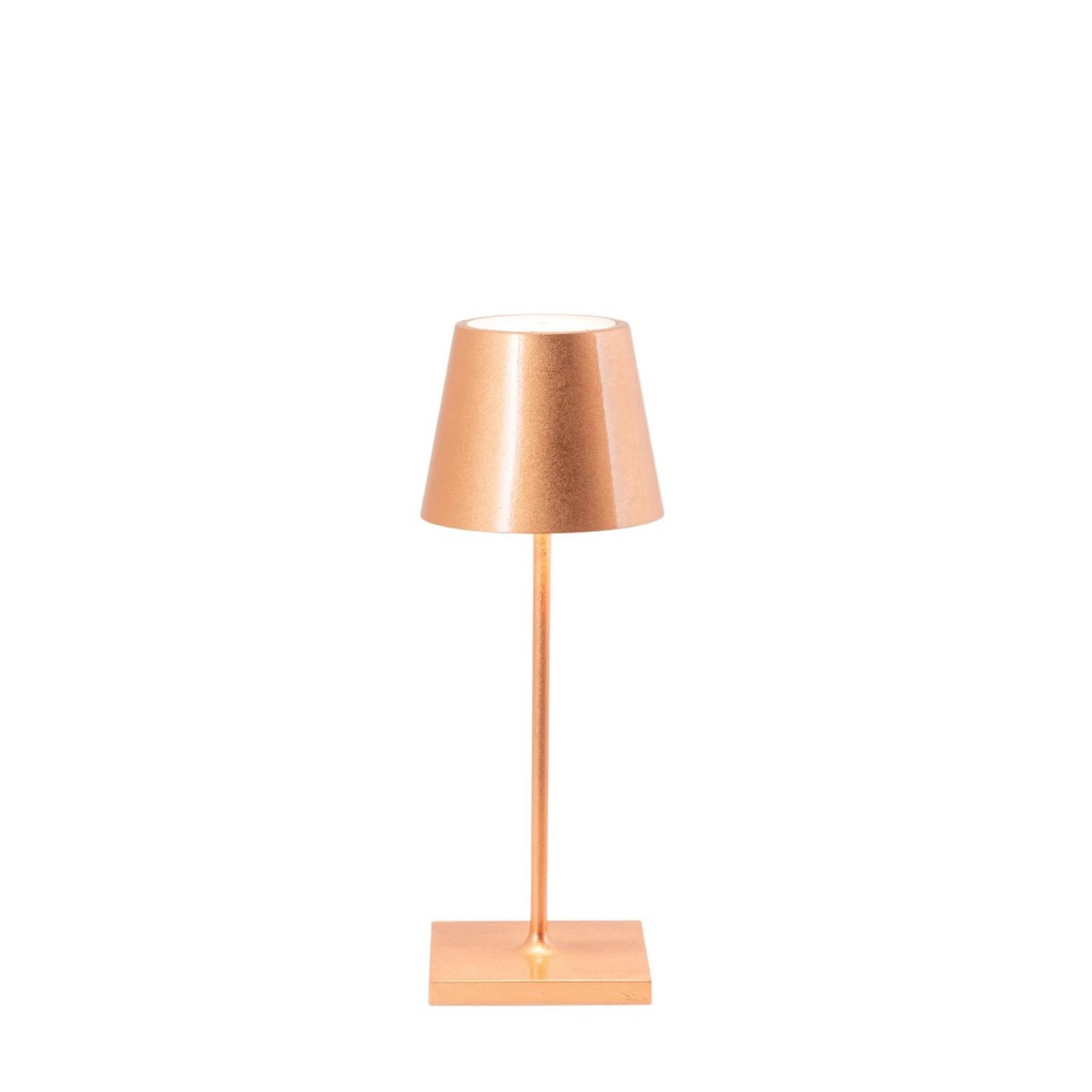 A Lucy Cordless Table Lamp - Metallic with Copper Leaf color