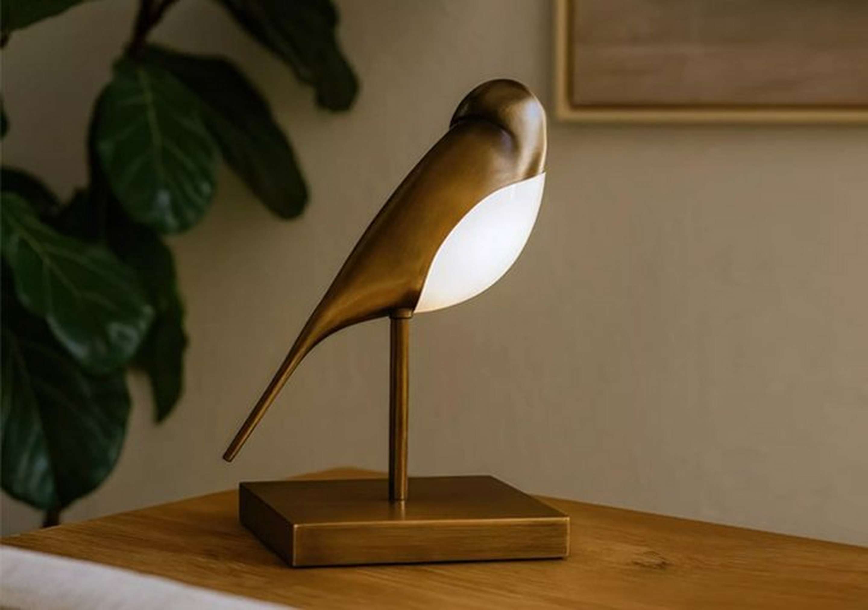 Oiseau LED Table Lamp