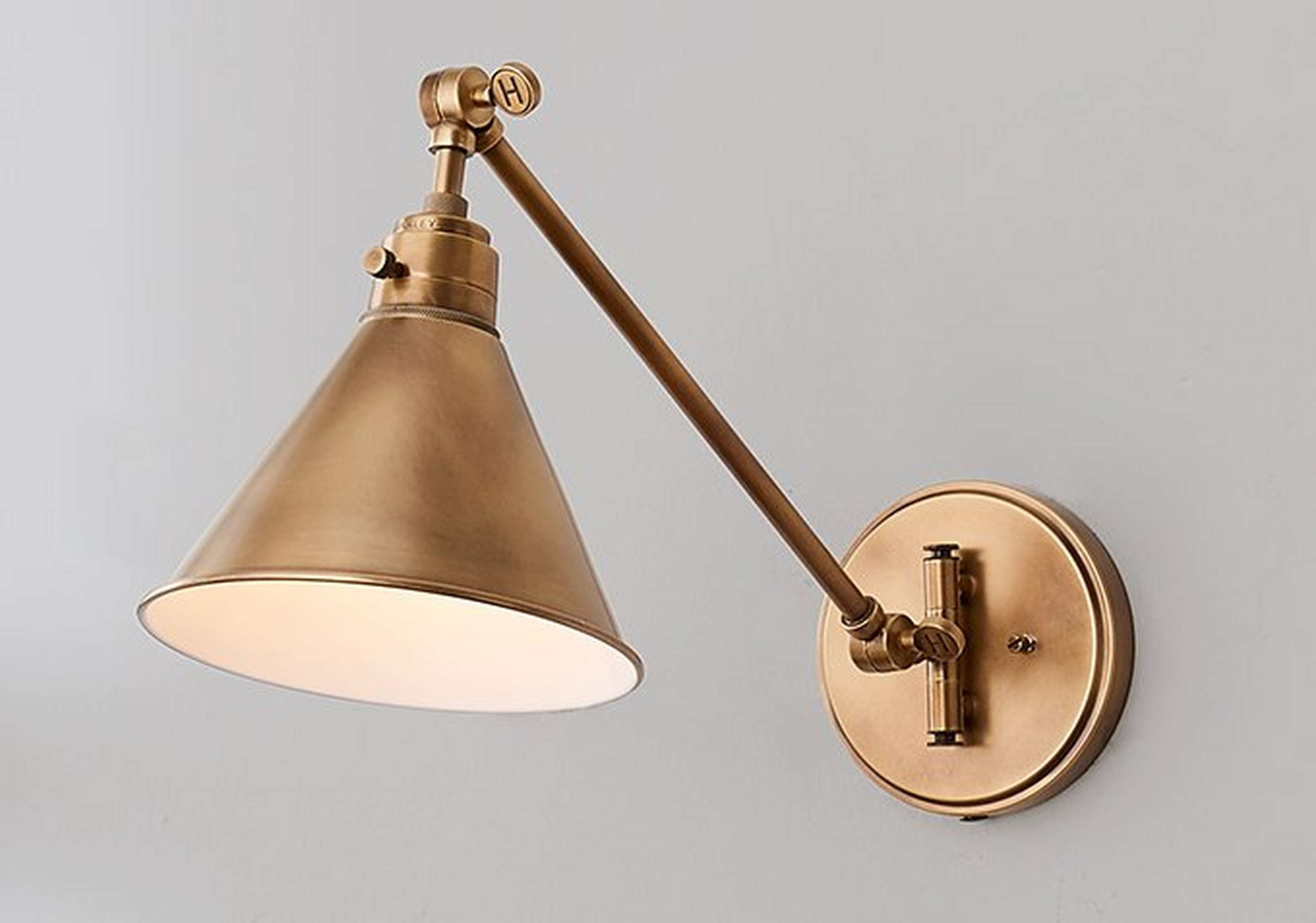 Cyrus Straight Swing Arm Sconce