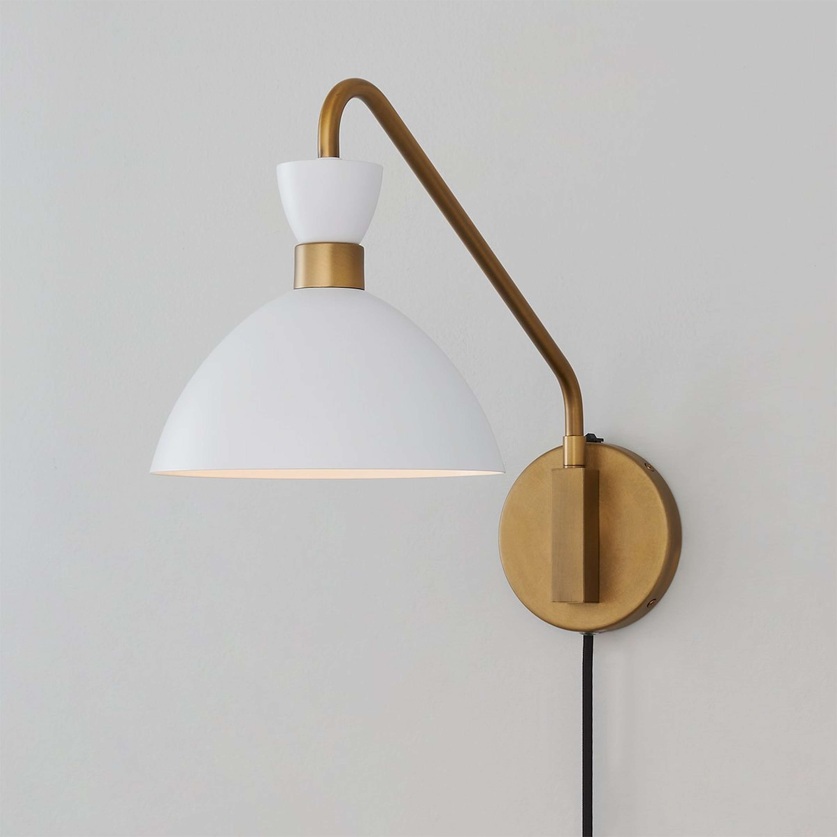 Arendelle Metal Swing arm Sconce