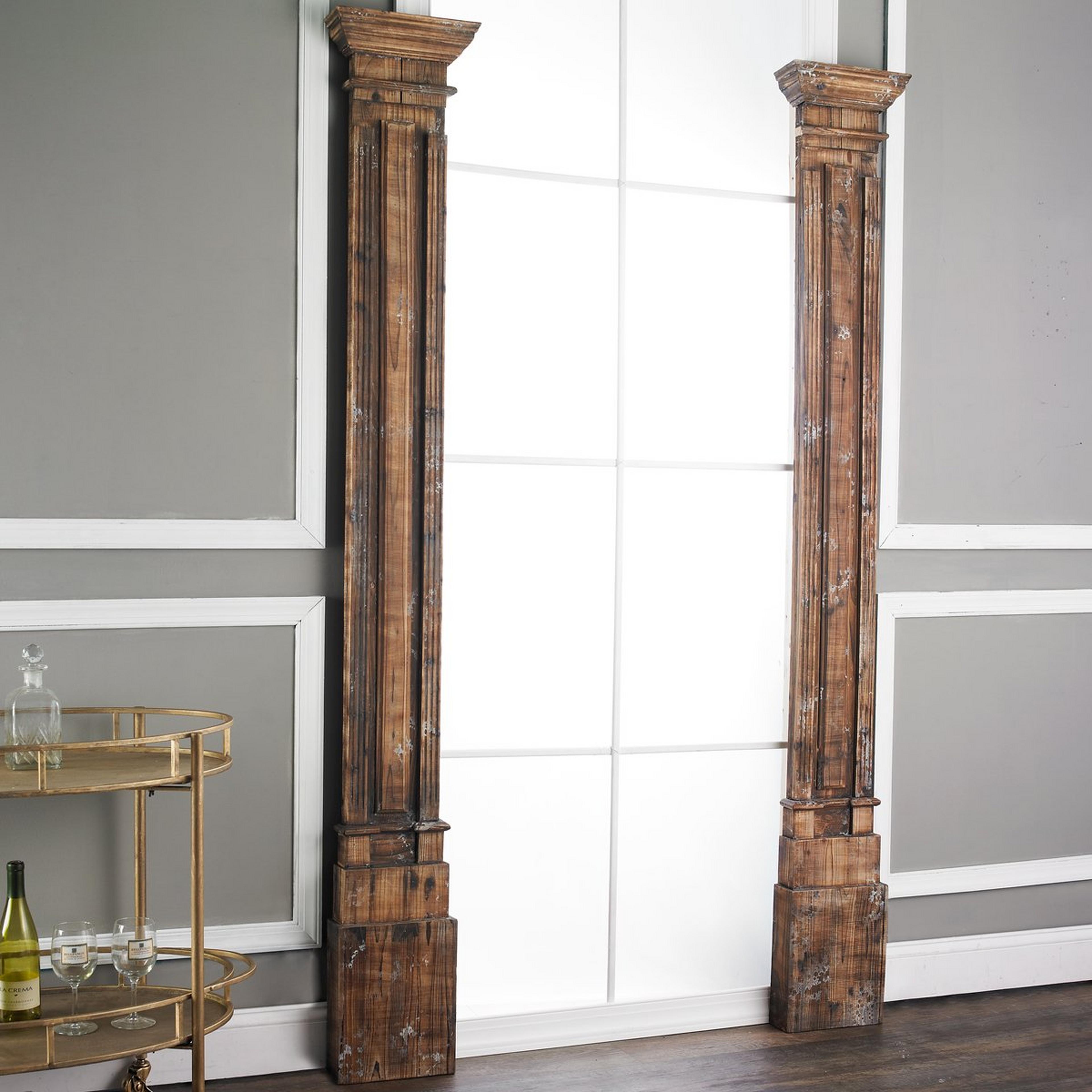 A Wood Column Relic with Brown/Gray color