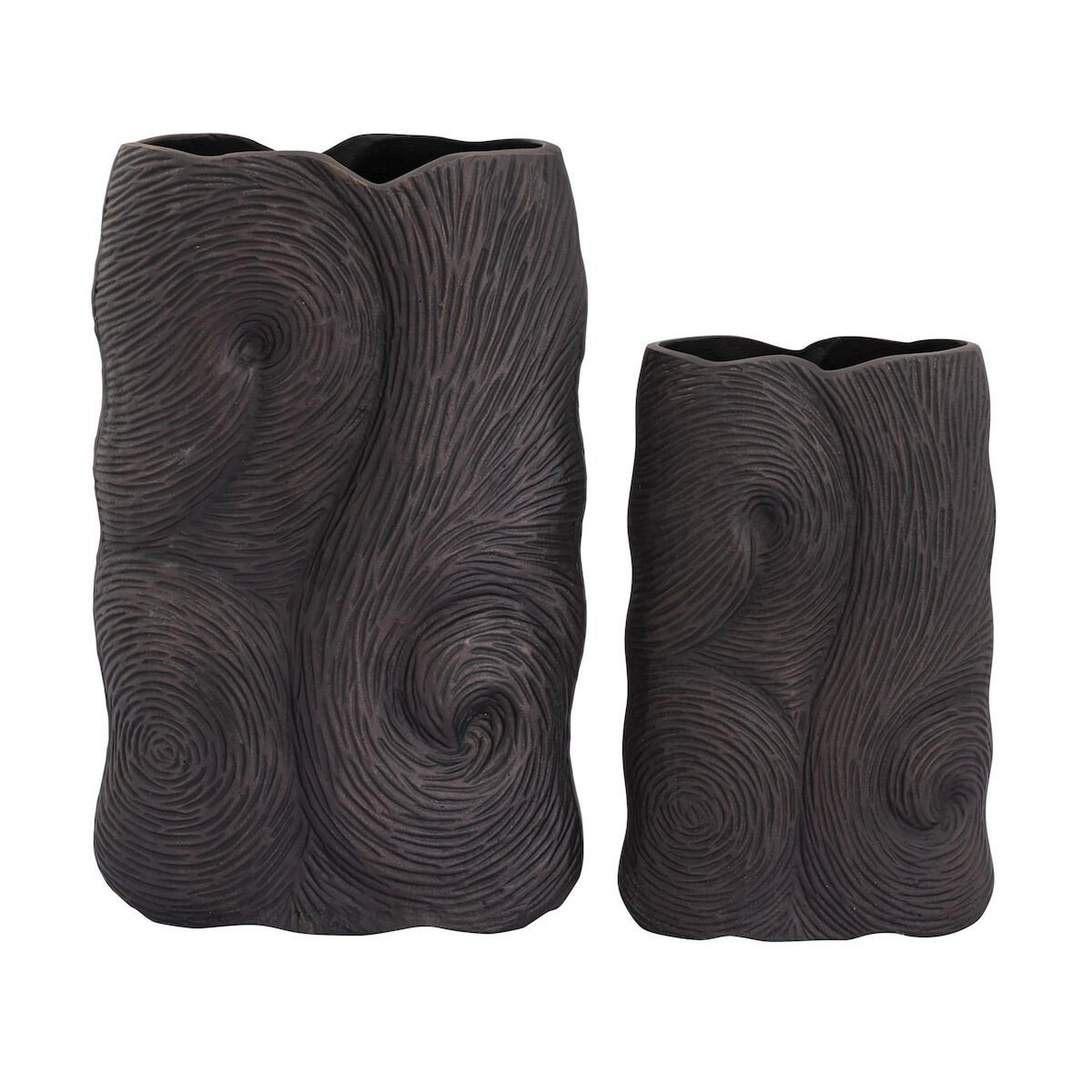 A Portent Vases - Set of 2 with undefined color