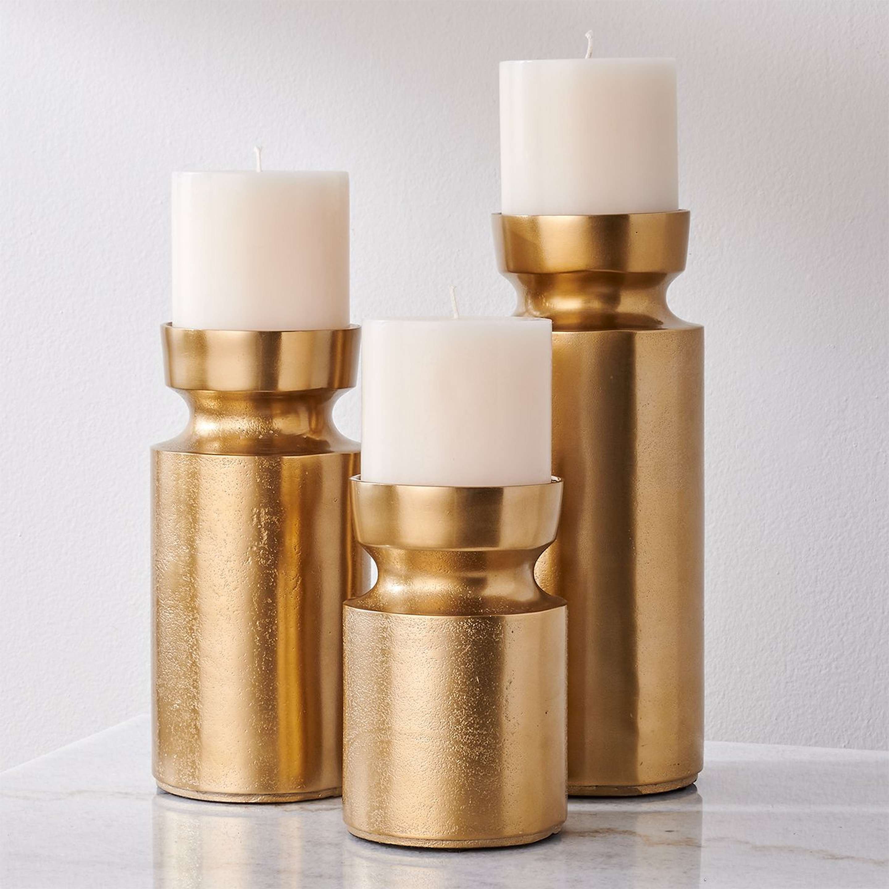 A La Vela Candleholders - Set of 3 with Gold color