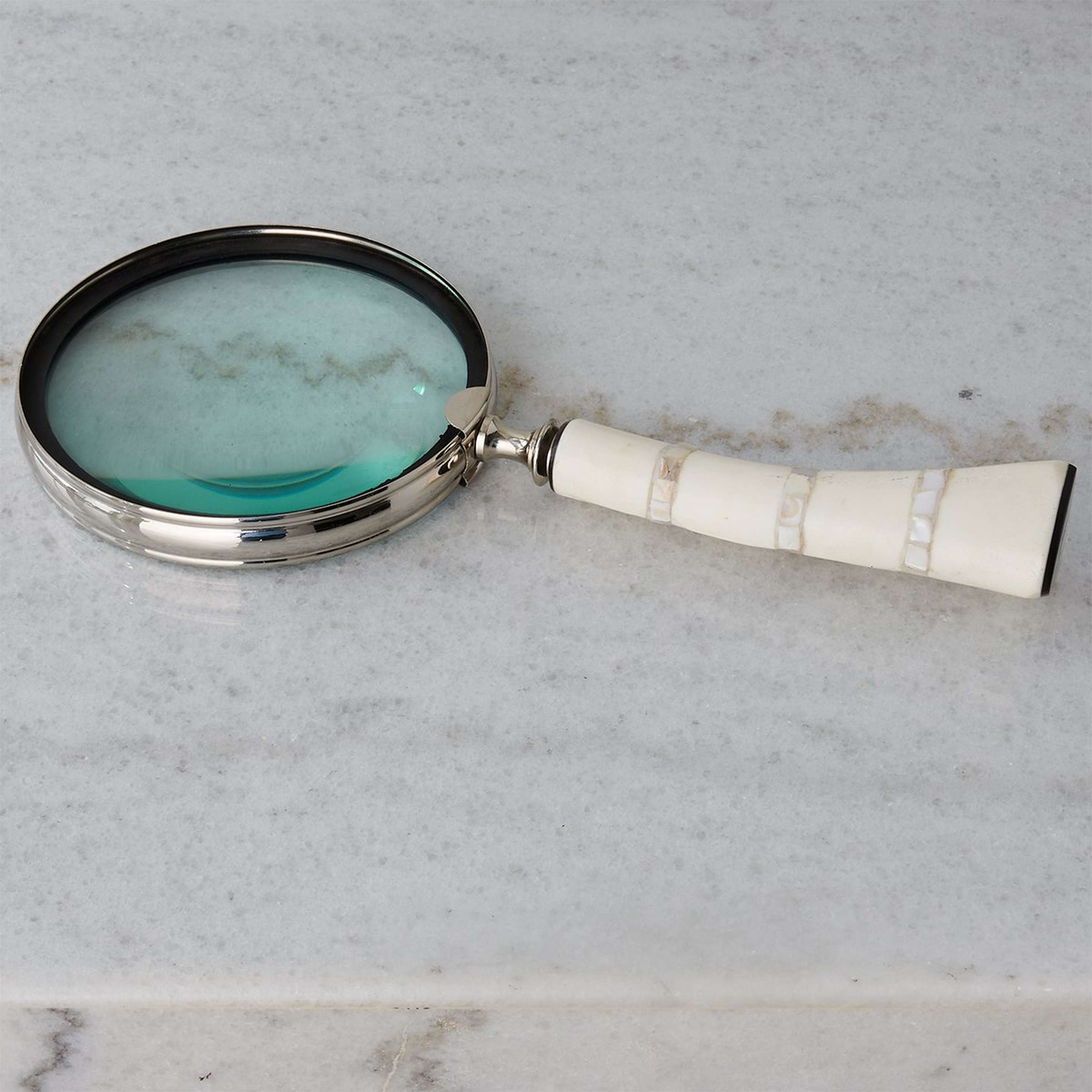 A Lansbury Magnifying Glass with White Bone / Nickel color