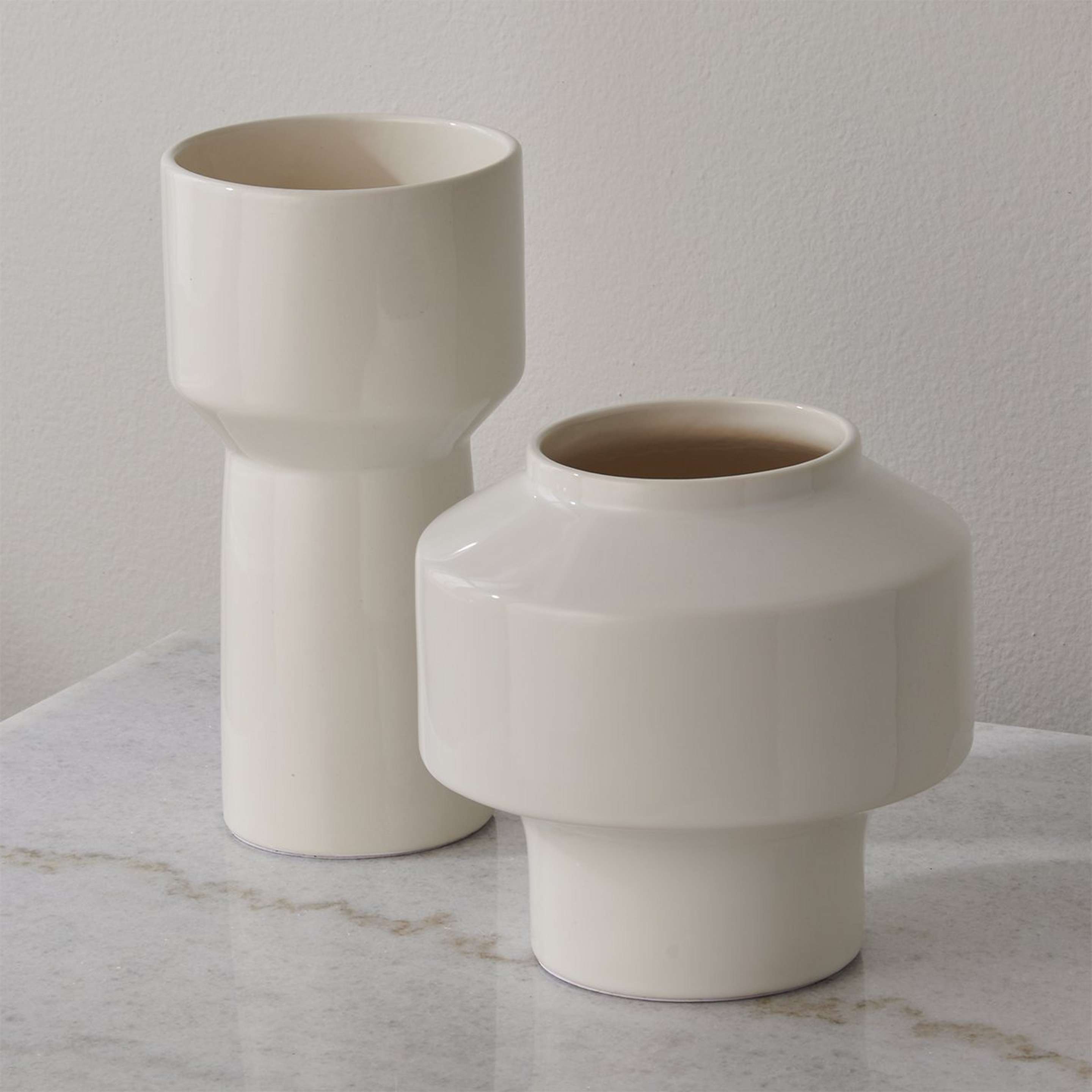 A Lucinda Vases - Set of 2 with White color
