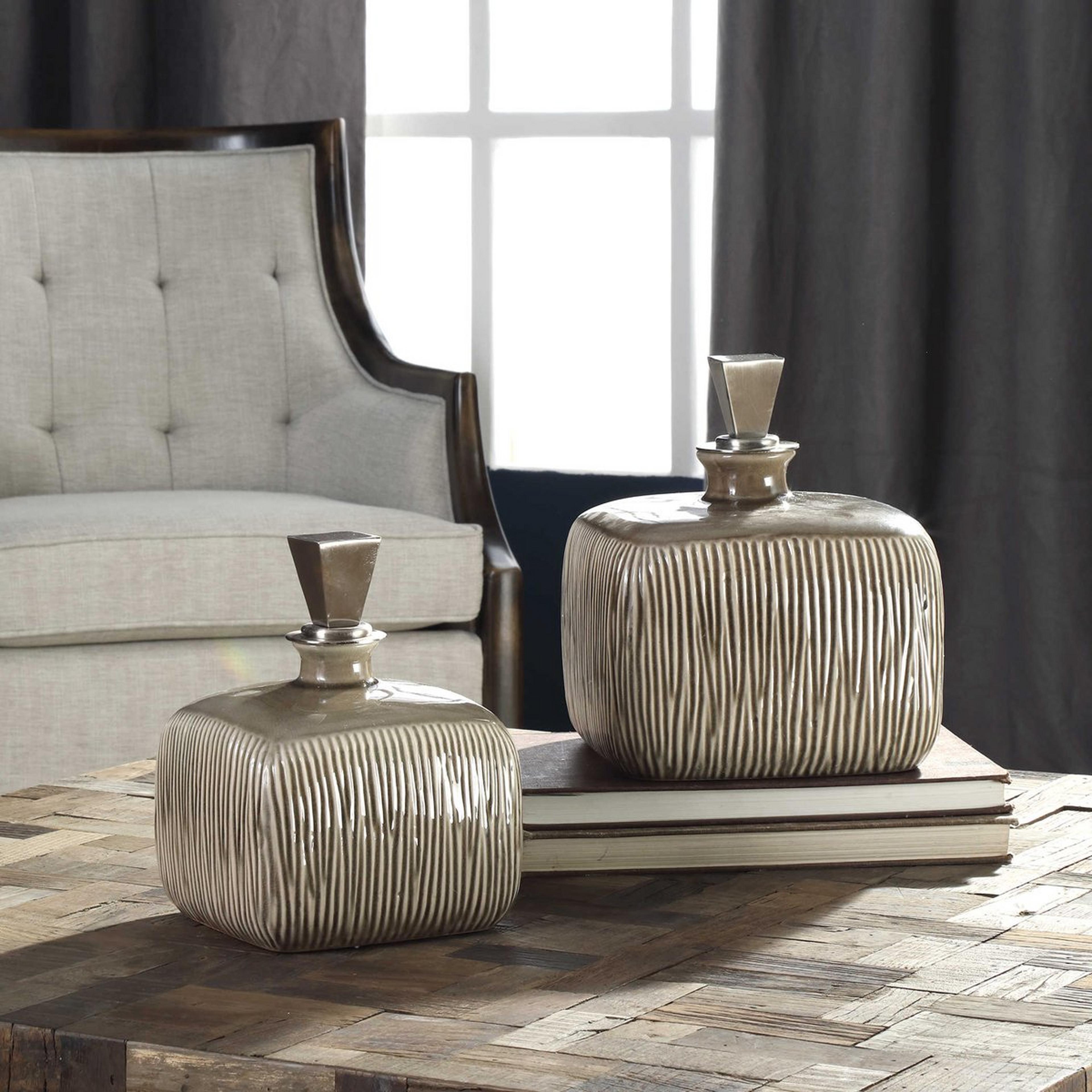 A Calabaza Bottles - Set of 2 with Brown / Cream / Nickel  color