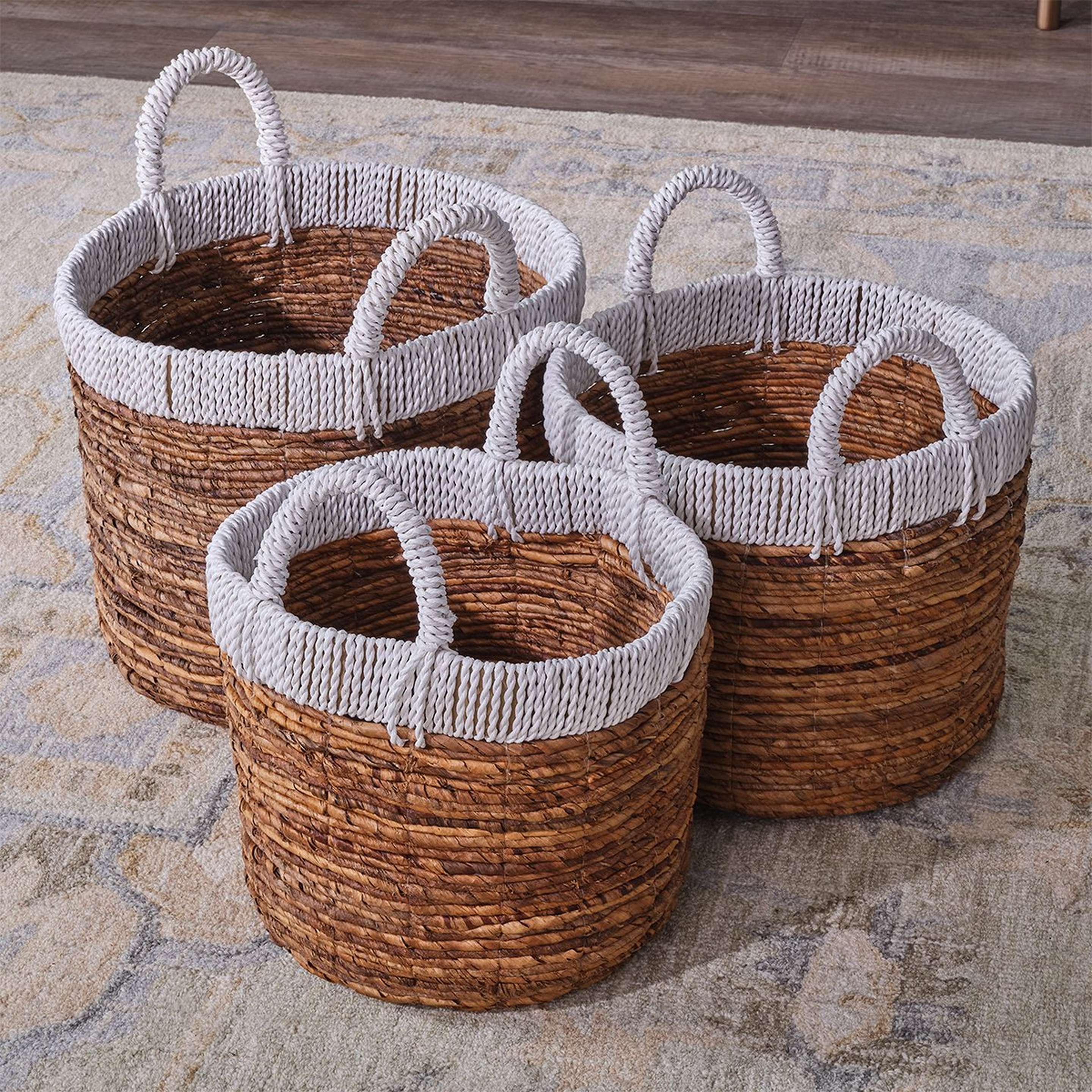 A Mount Pleasant Baskets - Set of 3 with Natural Fibers / White color