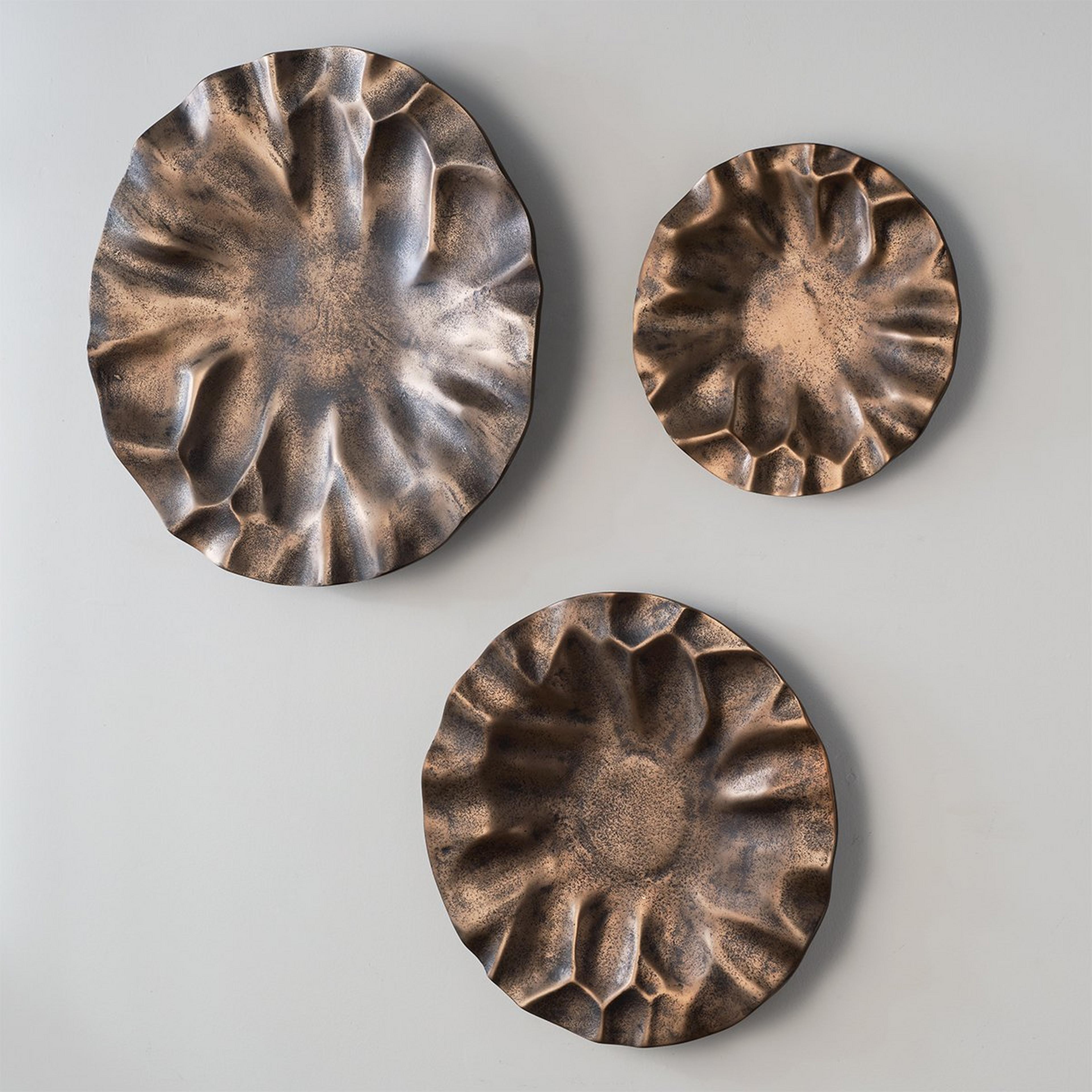 A Cendrer Wall Decor - Set of 3 with Bronze color