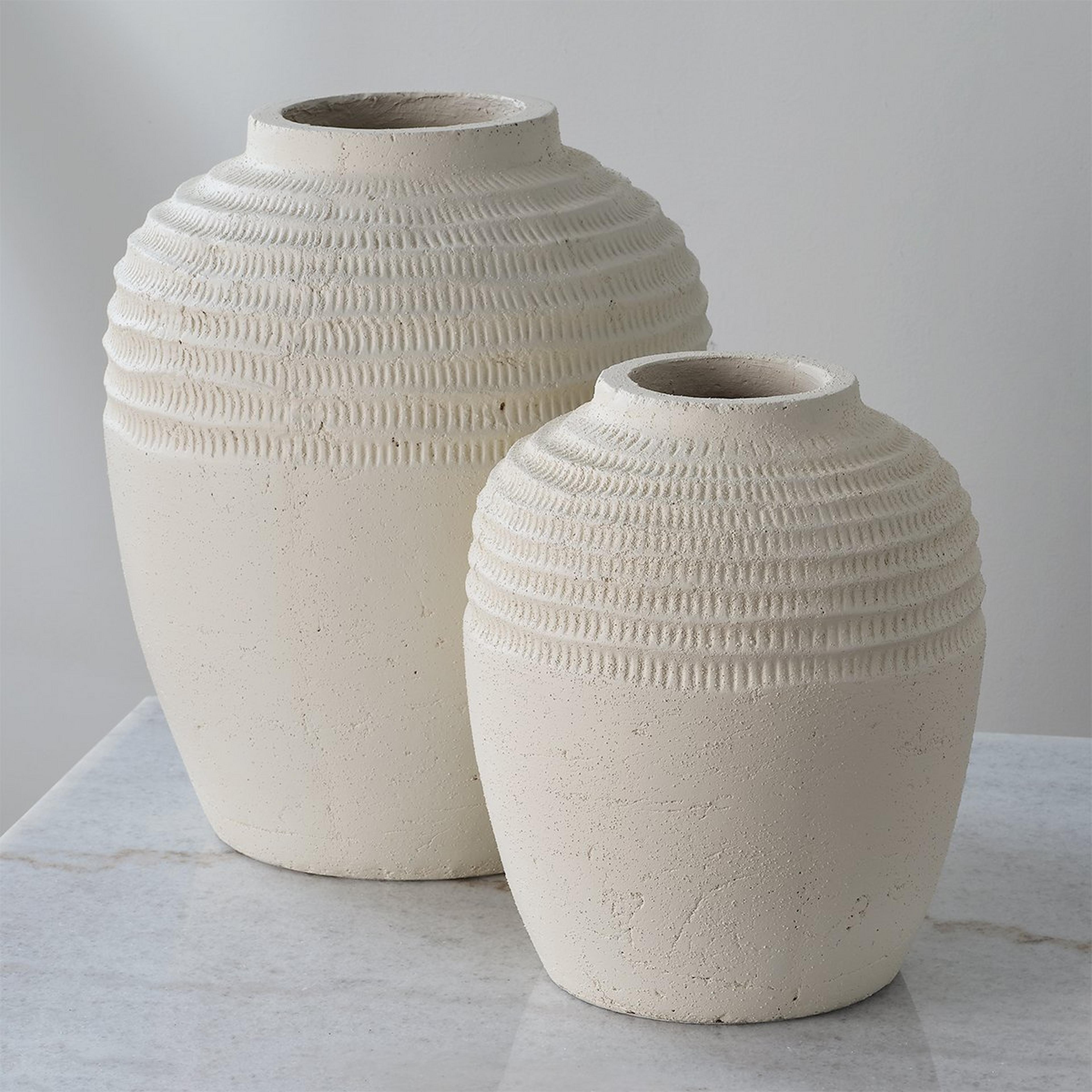 A Textured Limewash Vases Set of 2 with Chalk White color