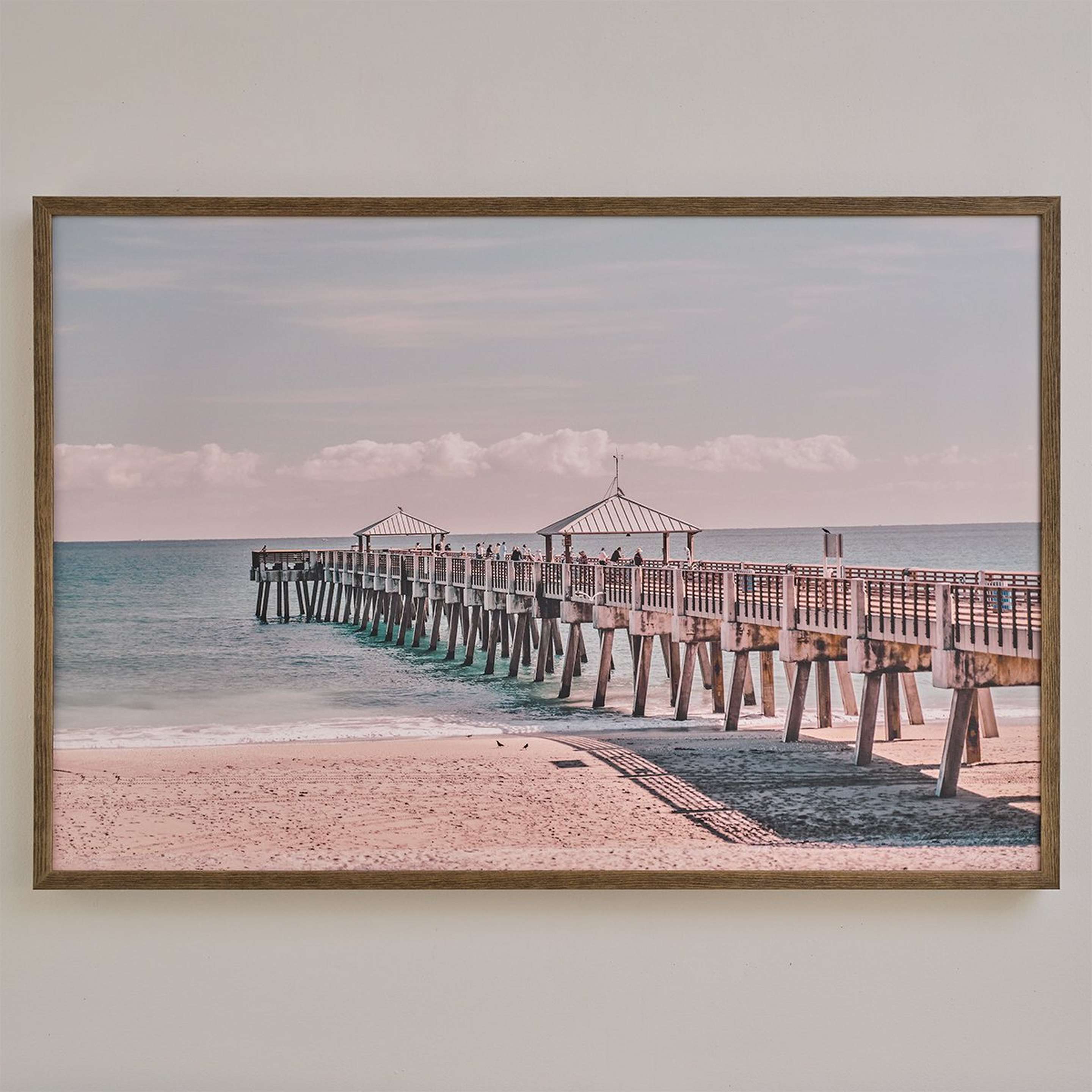 A Pier-less Photo Print with Multi color