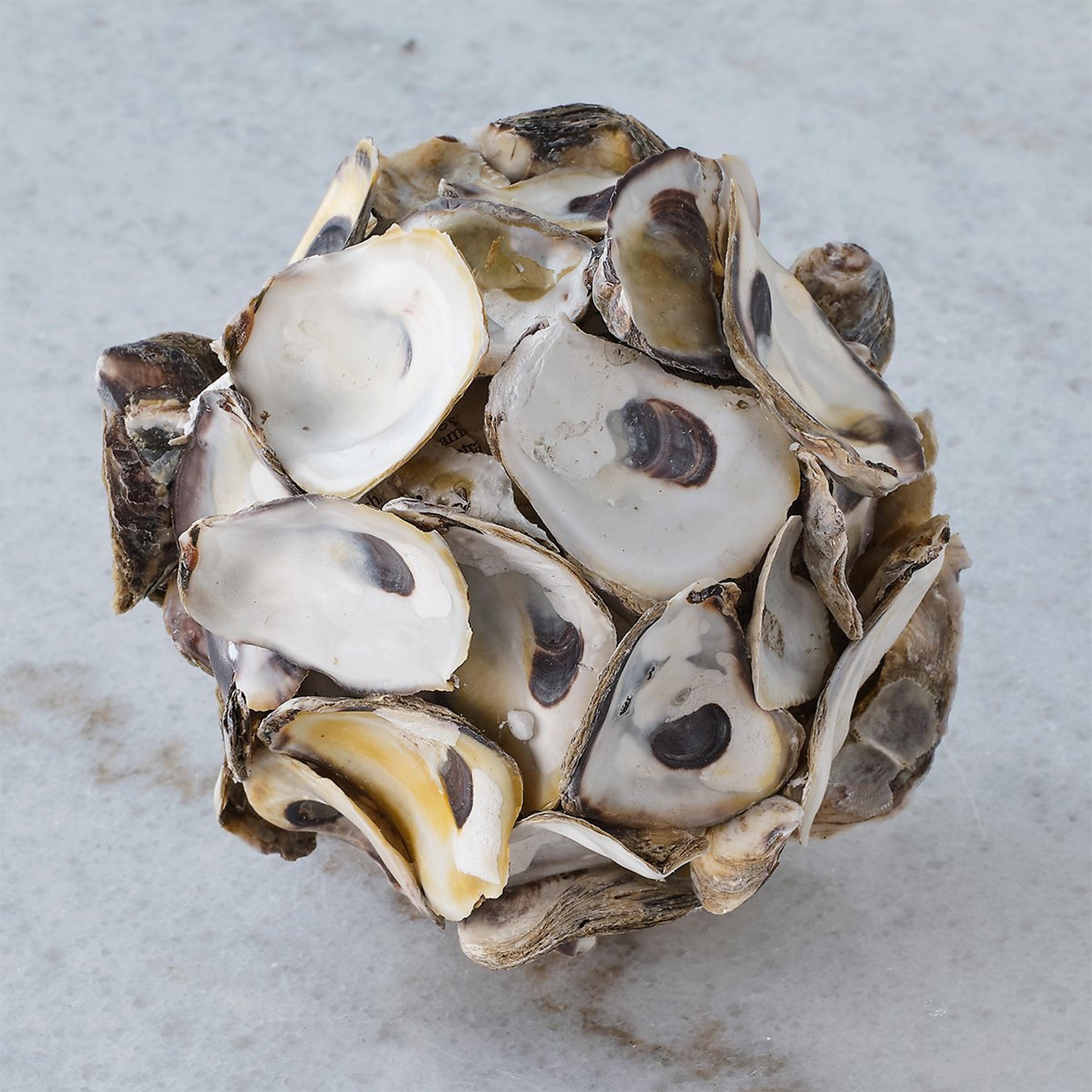 A Oyster Shell Balls - Set of 4 with Oyster Shell color