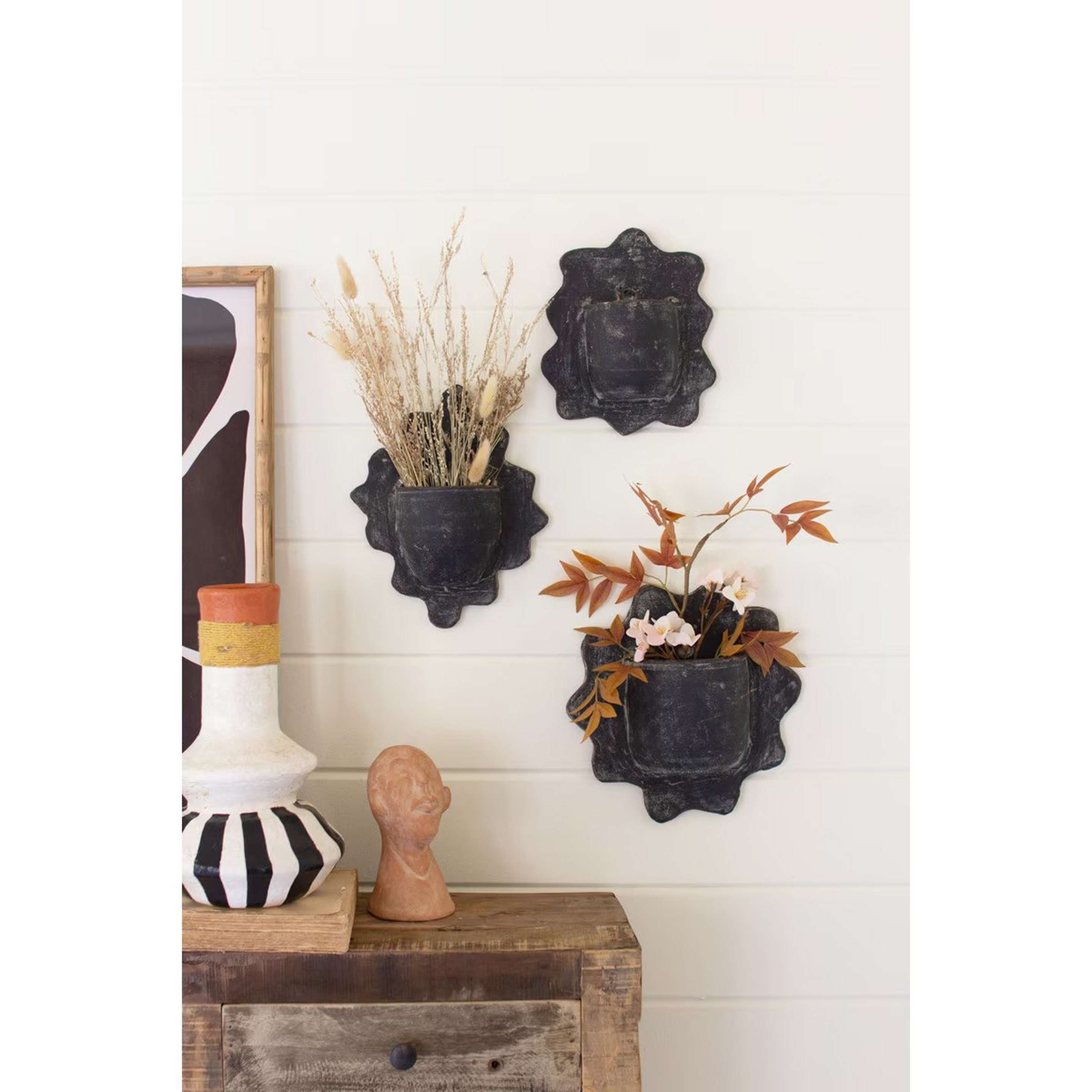 A Rippled Clay Wall Planter - Set of 3 with Black color