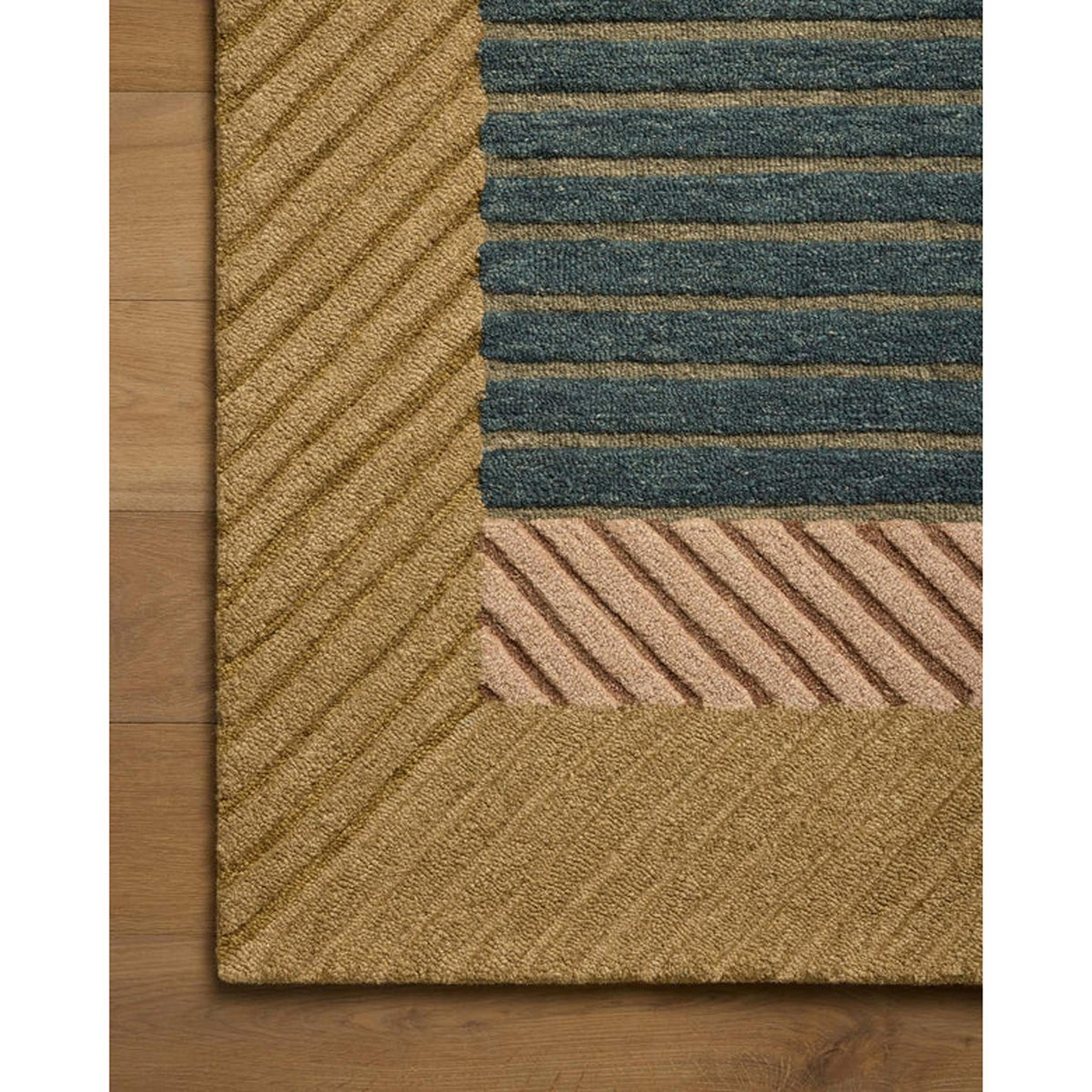A Glaucia Hand-Tufted Rug with Green / Blue / Brown color