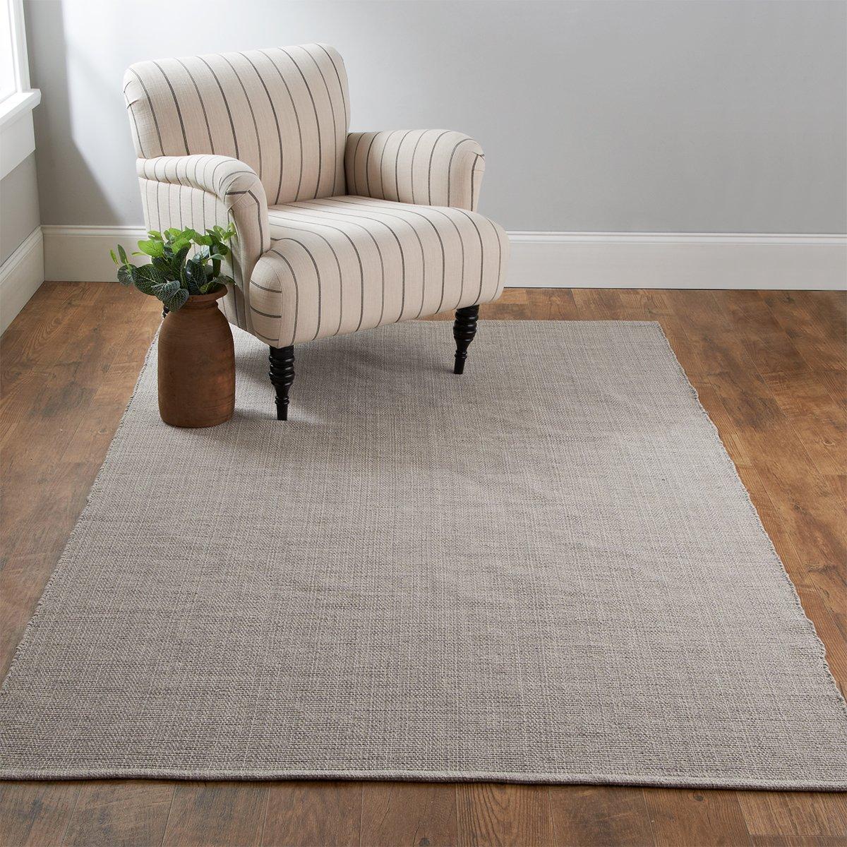 Plymouth Earthtone Taupe Braided Rug Cotton Country Casual Handmade Rustic  Rug for Kitchen/Living Room/Bedroom, 4' X 6' Oval : : Home