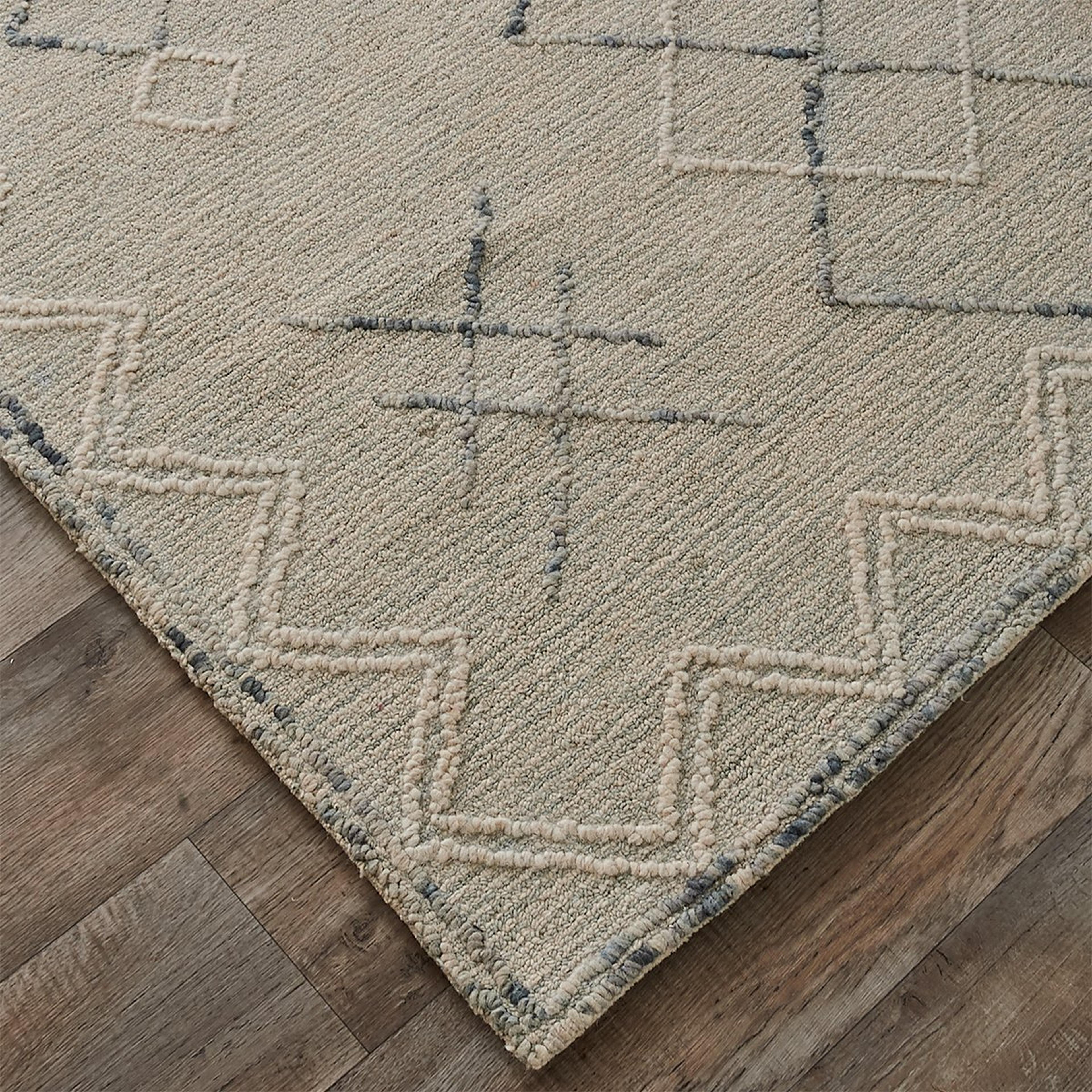 A Faded Gems Hand-Tufted Rug with Baby Blue / Ivory / Slate Blue / Gray color