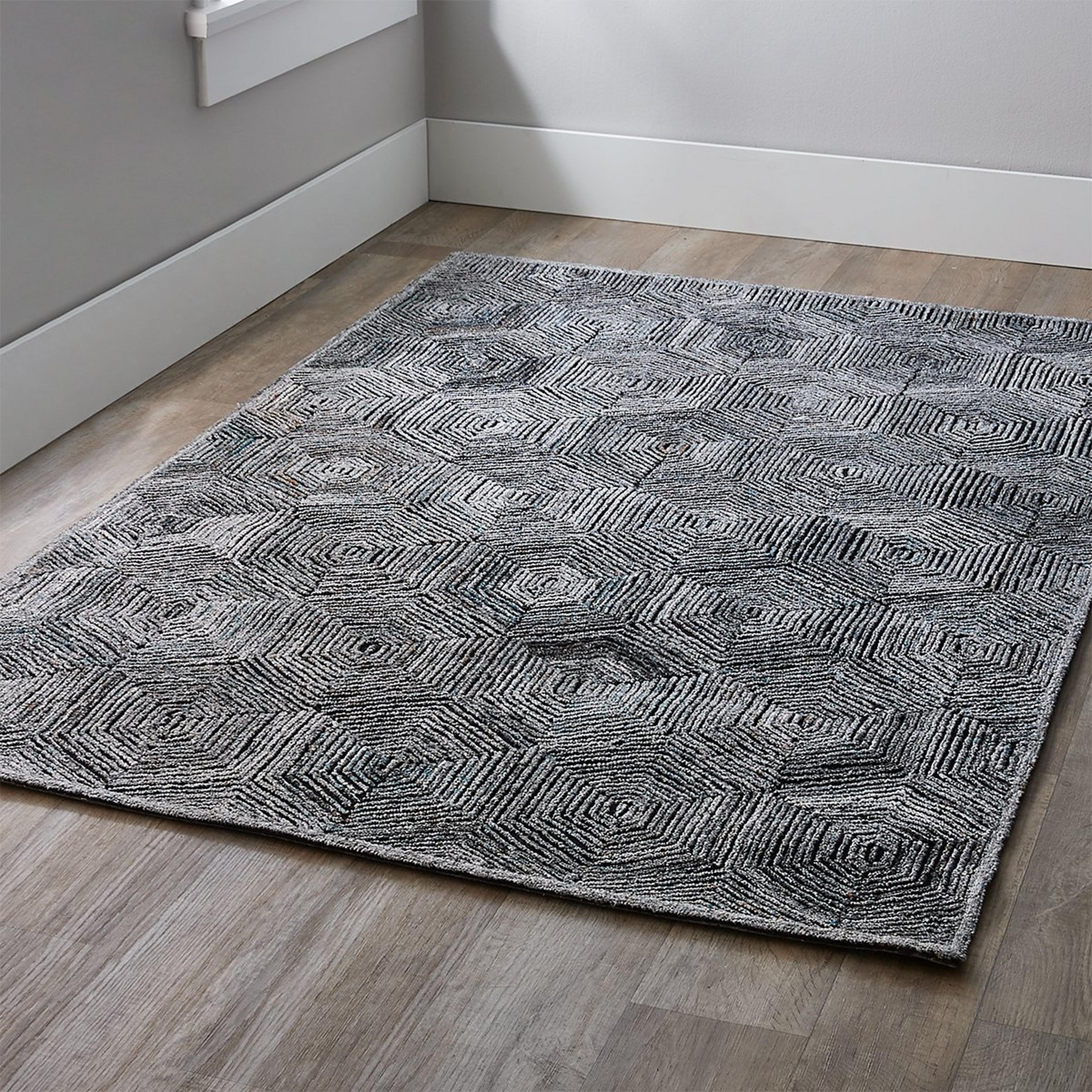 A Ricci Rug with Gray / Black / Turquoise / Tan / Multi color