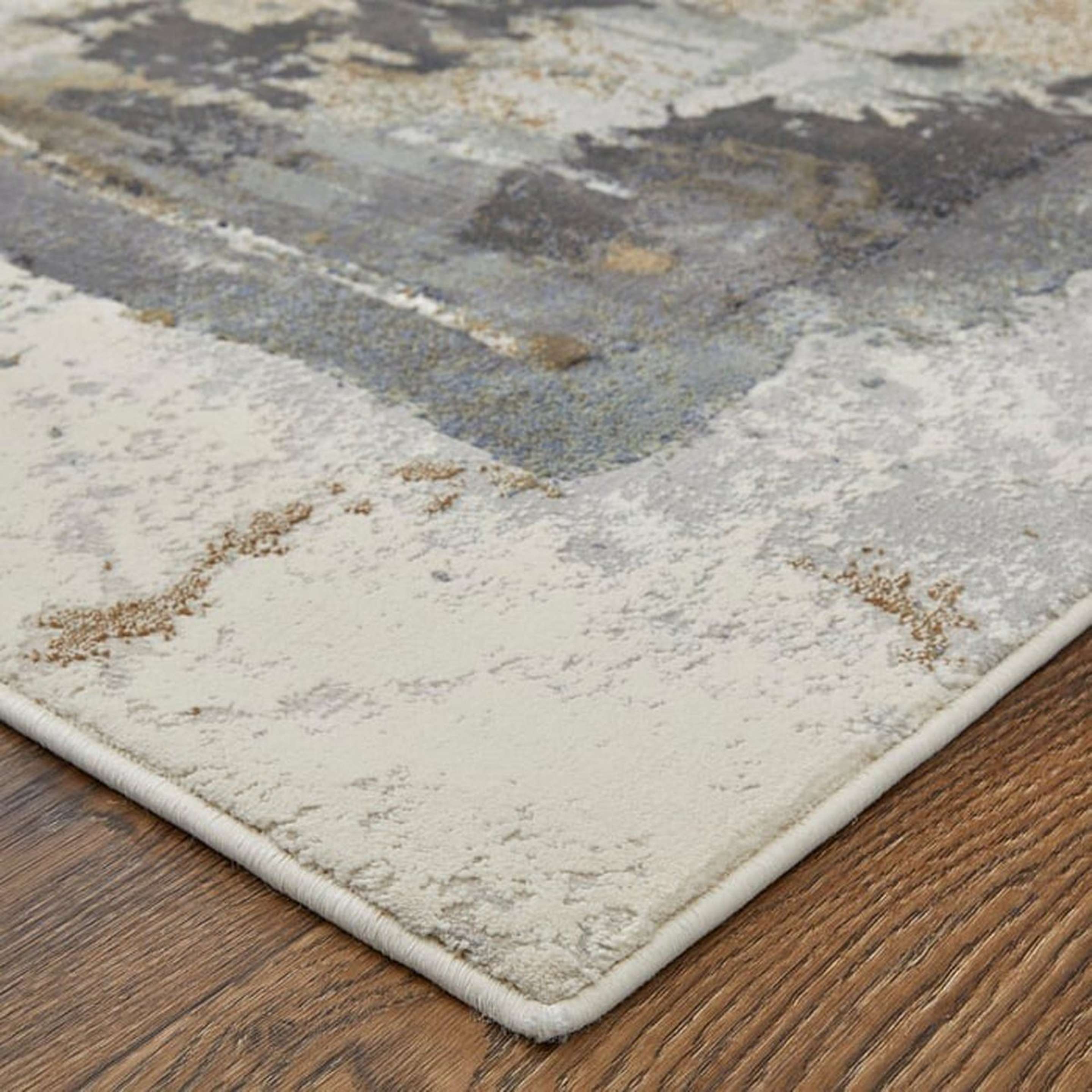 A Audette Rug with Brown / Gray color