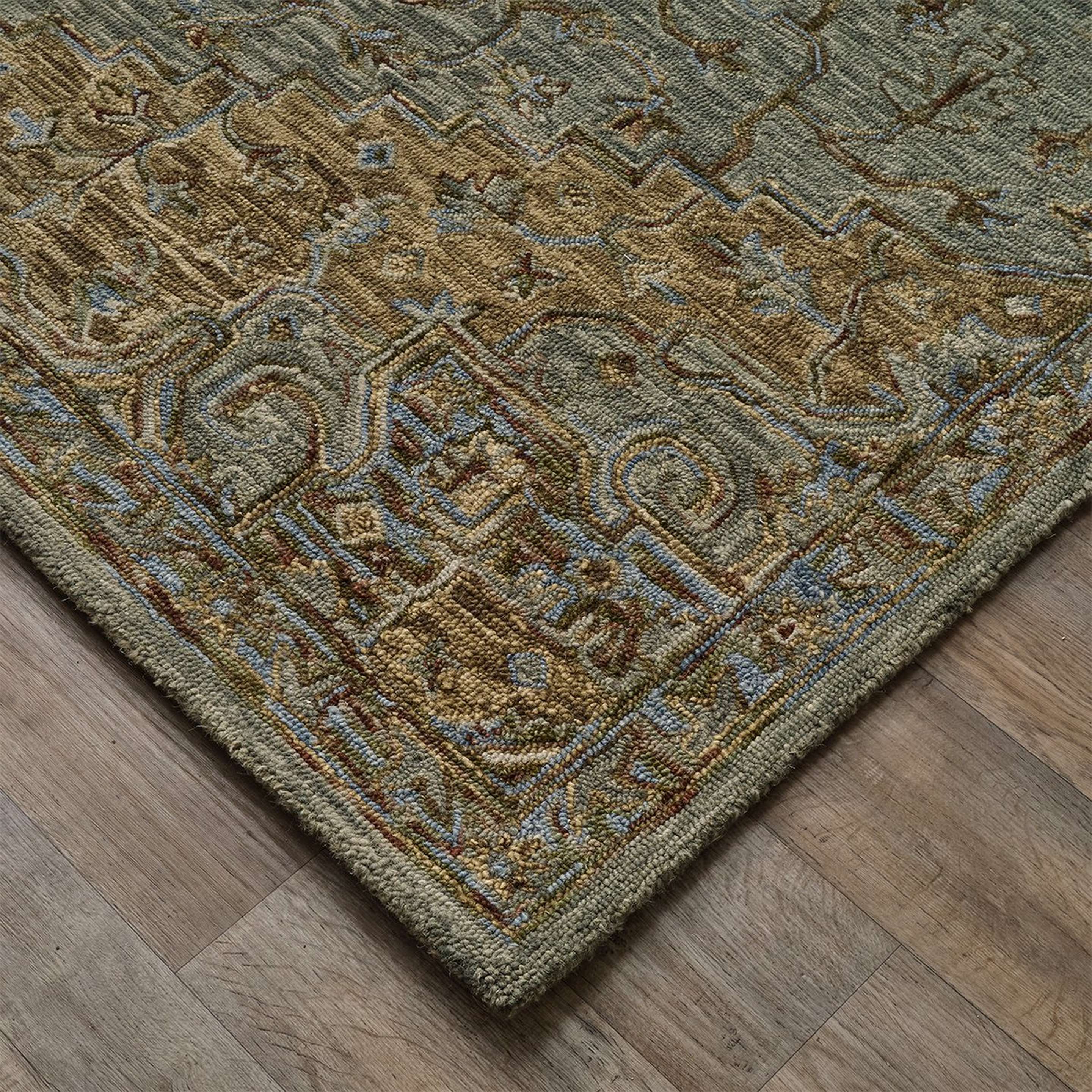 A Coburg Rug with Dark Green / Tobacco color