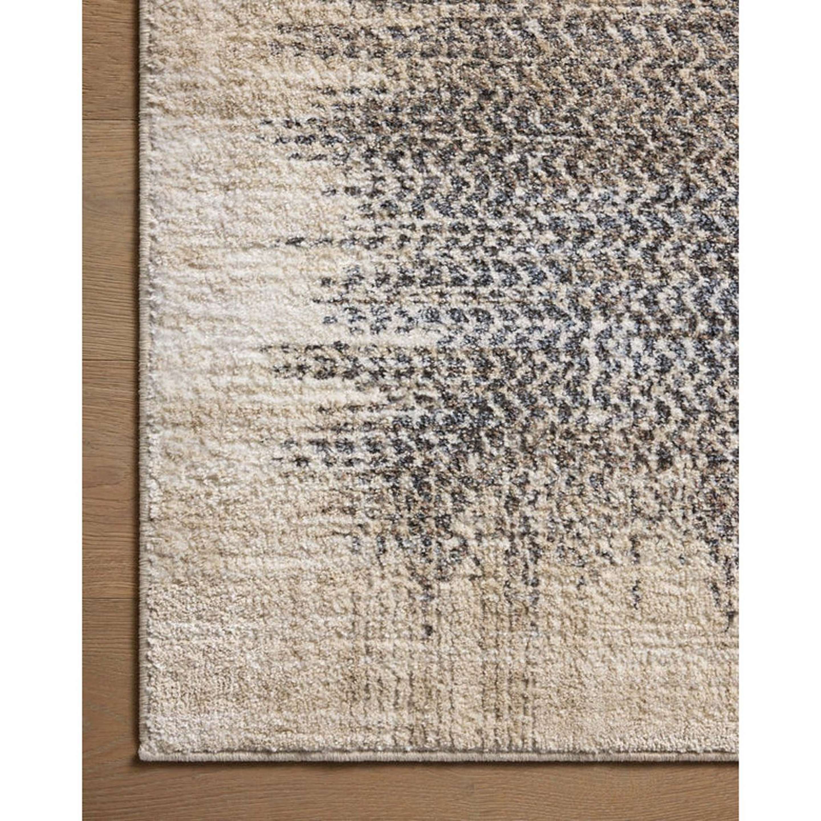 A Linus Rug with Beige / Gray color