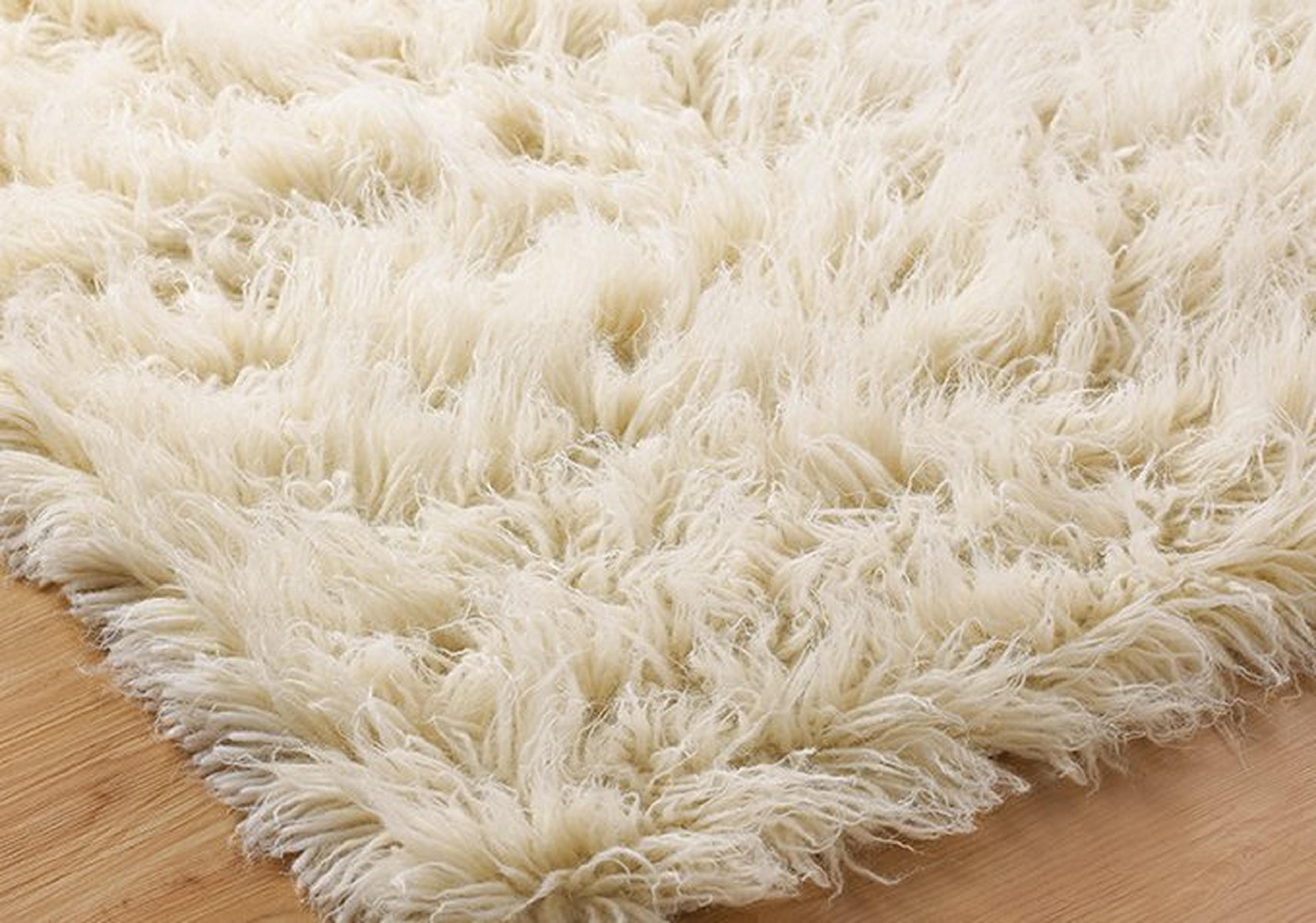 Cream Superior Flokati Wool Rug